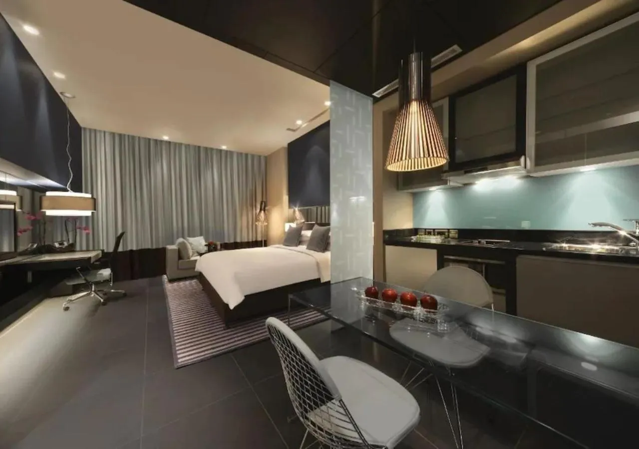Bedroom, Bed in The Abdali Boulevard Hotel