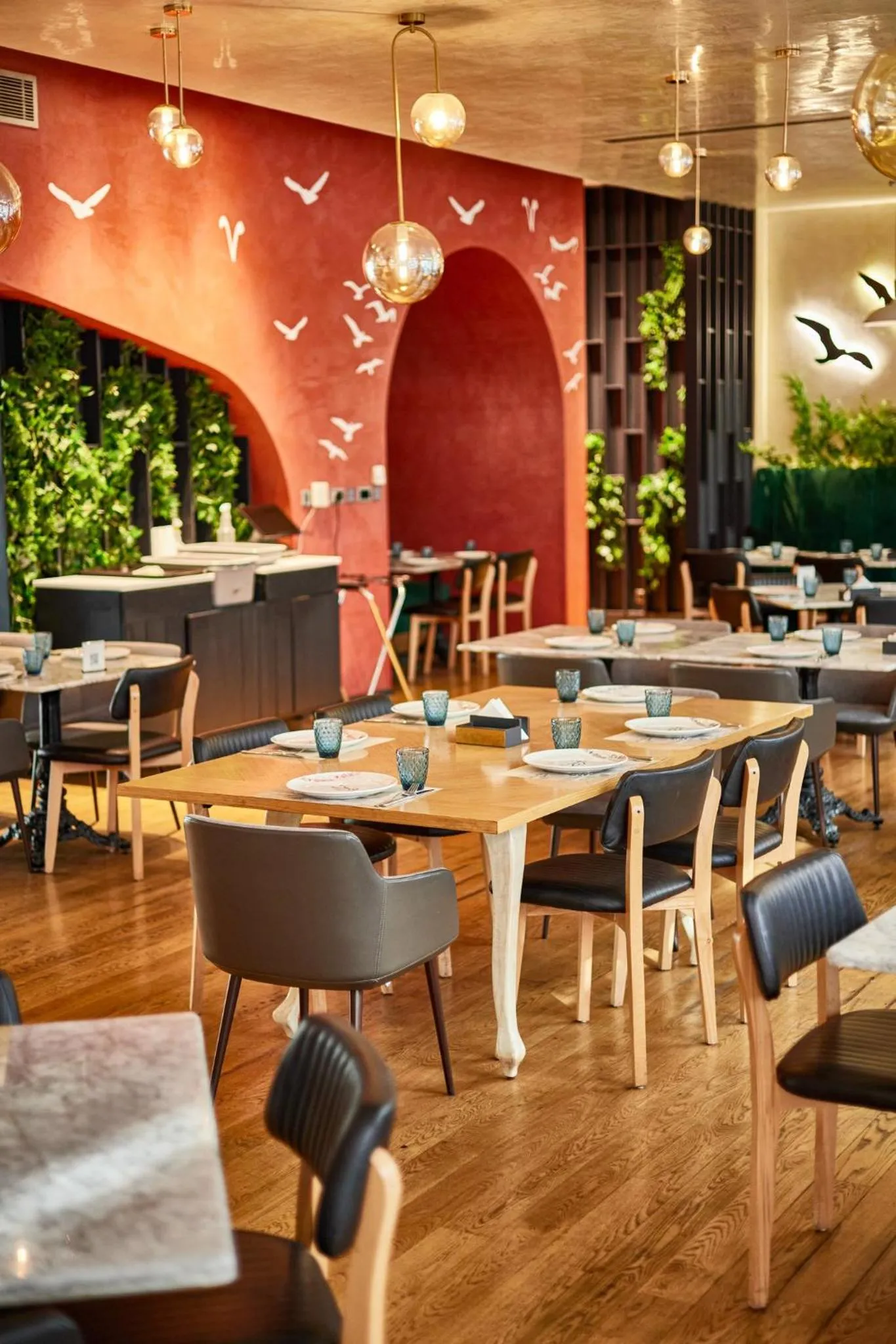 Restaurant/places to eat in The Abdali Boulevard Hotel