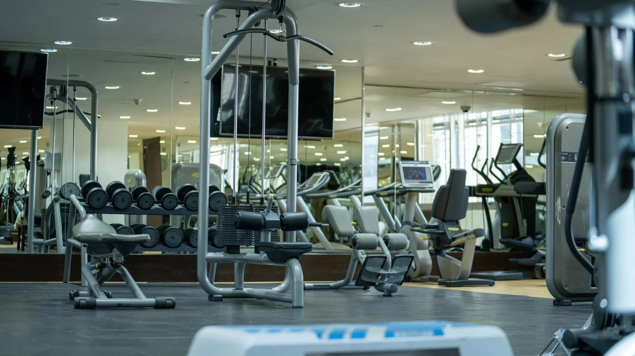 Fitness centre/facilities in The Abdali Boulevard Hotel