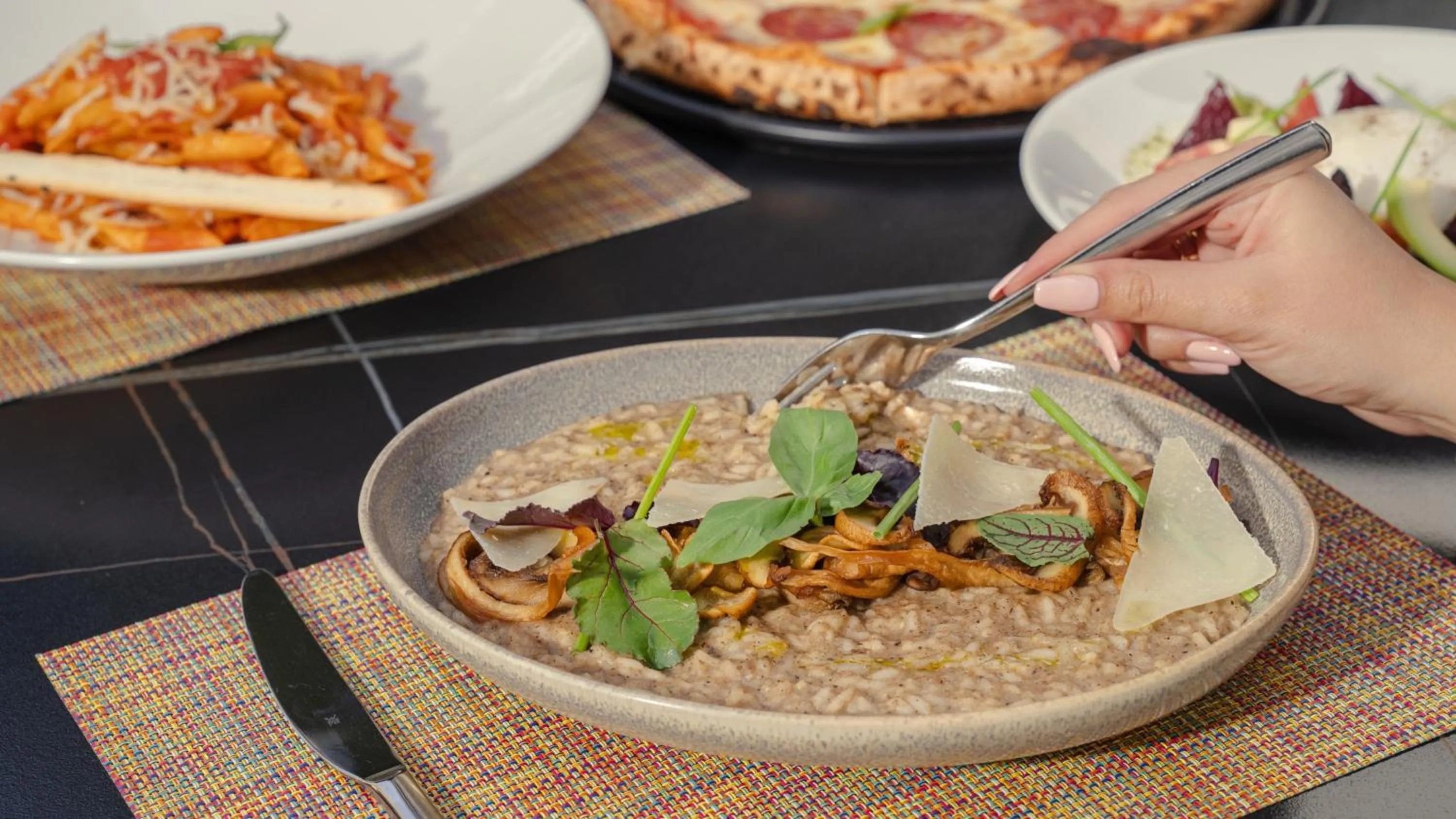 Restaurant/places to eat in The Abdali Boulevard Hotel