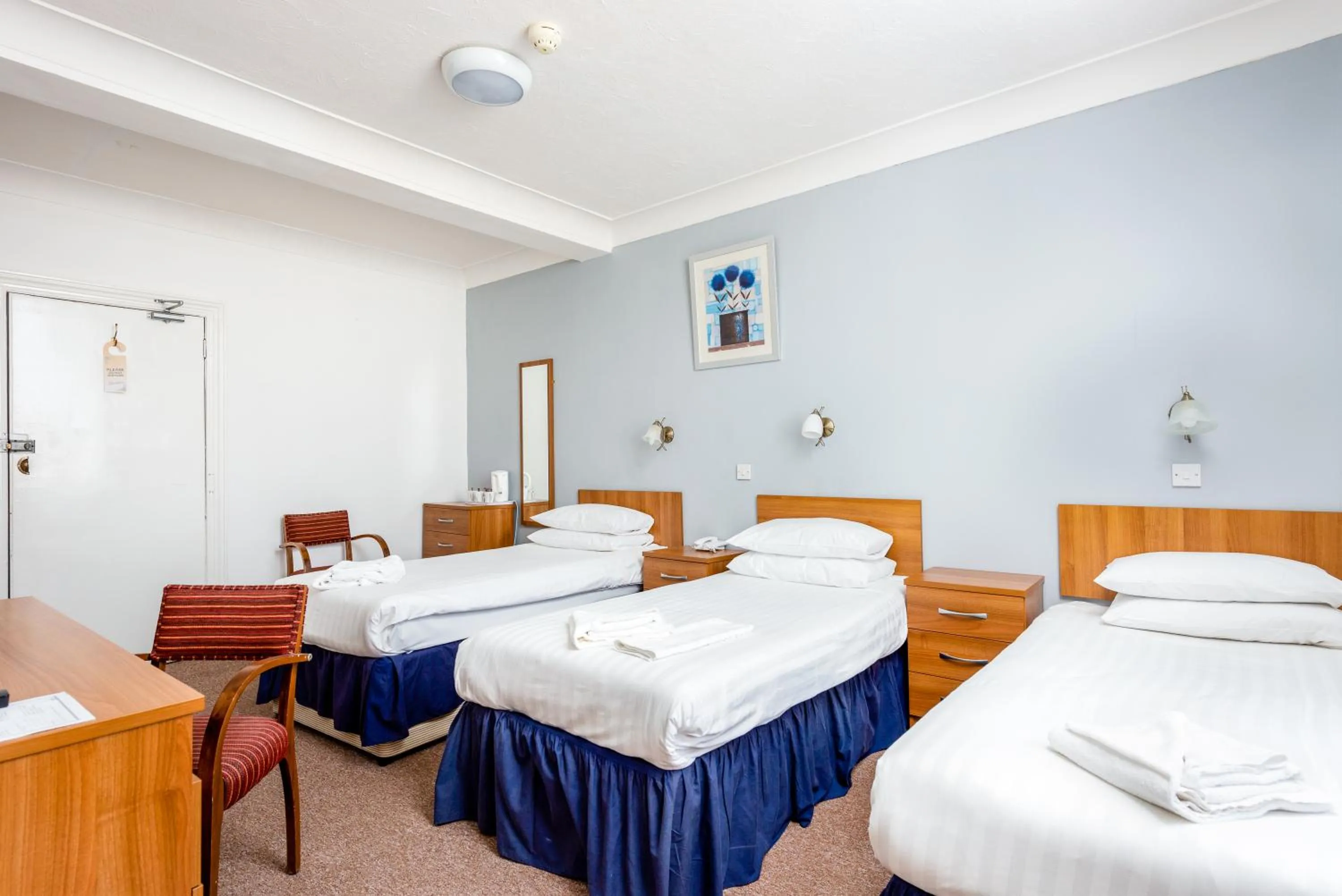 Bedroom, Bed in Imperial Hotel