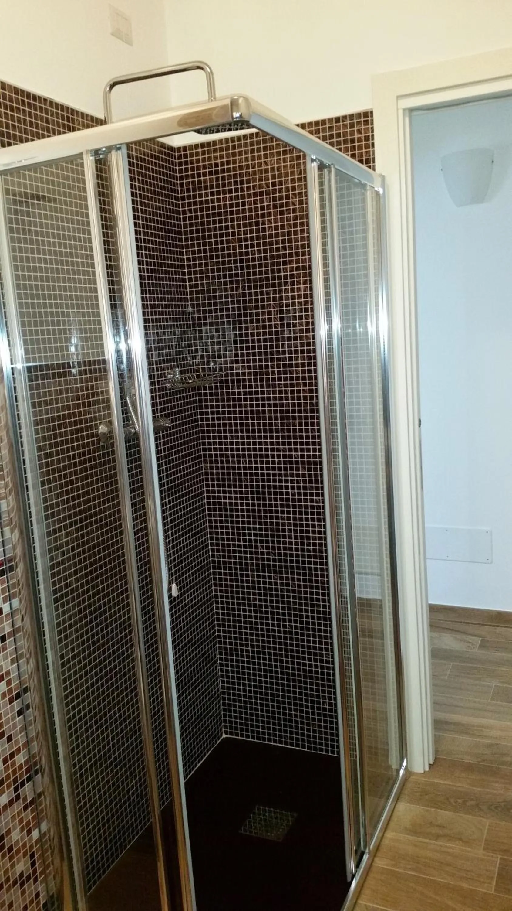 Shower in Casa Mafalda