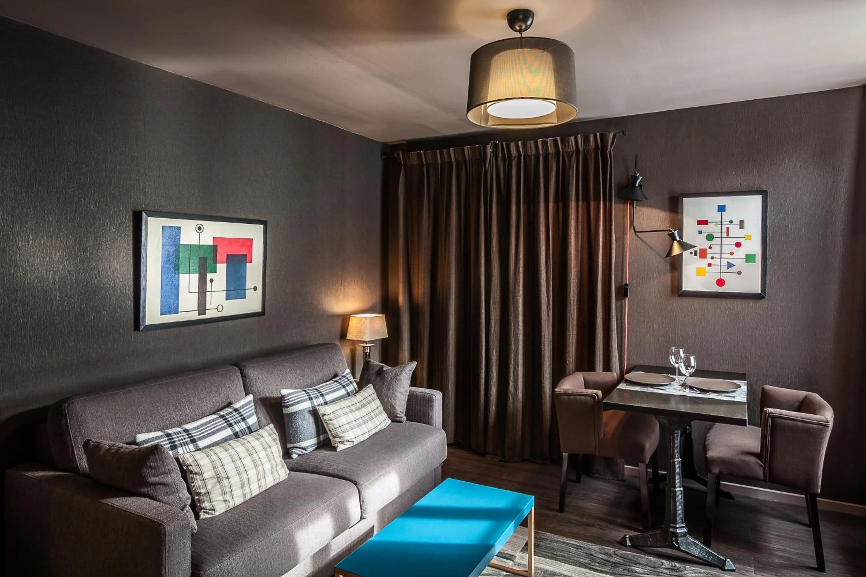 Photo of the whole room in Le 84 Sainte-Cath'