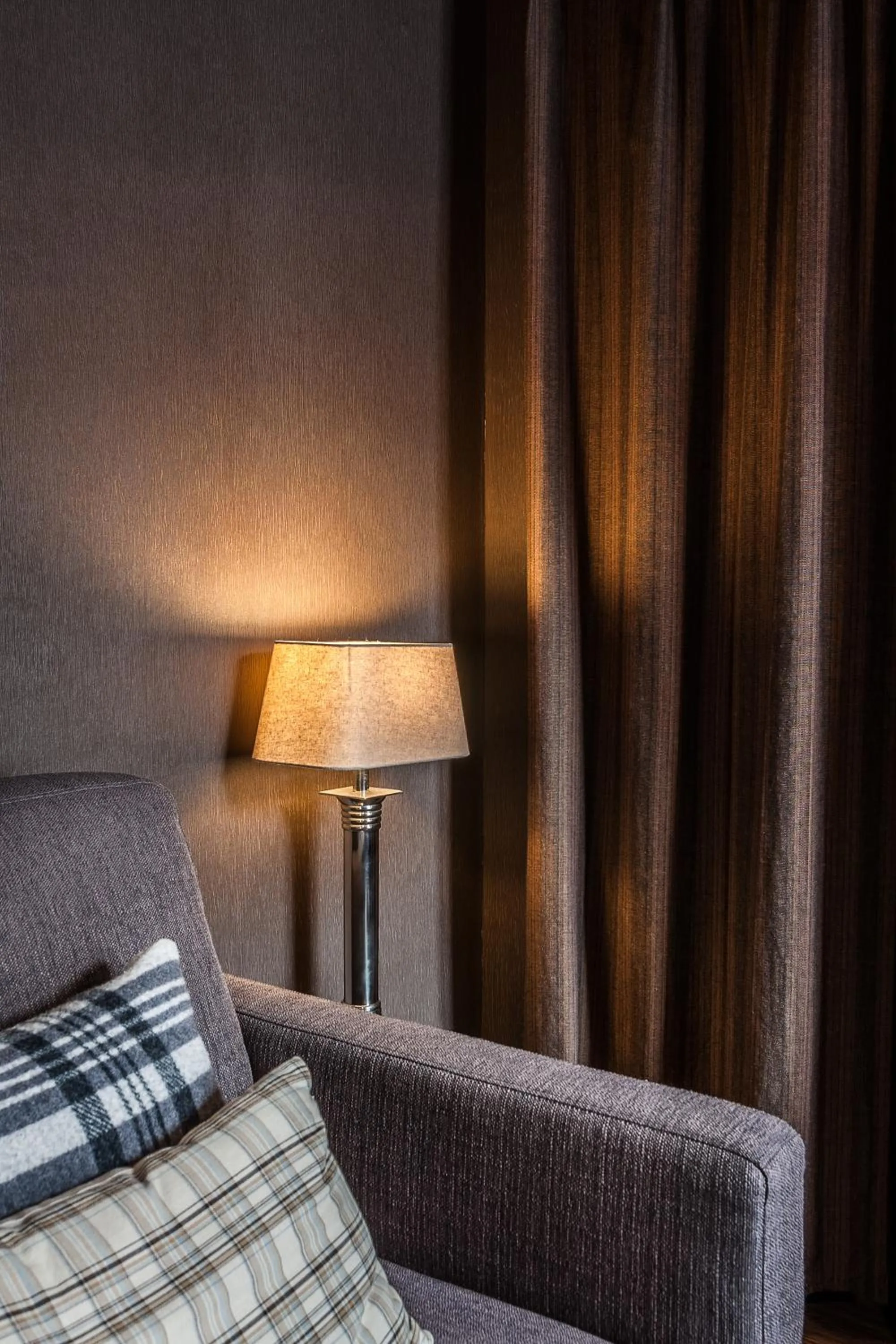 Living room, Bed in Le 84 Sainte-Cath'