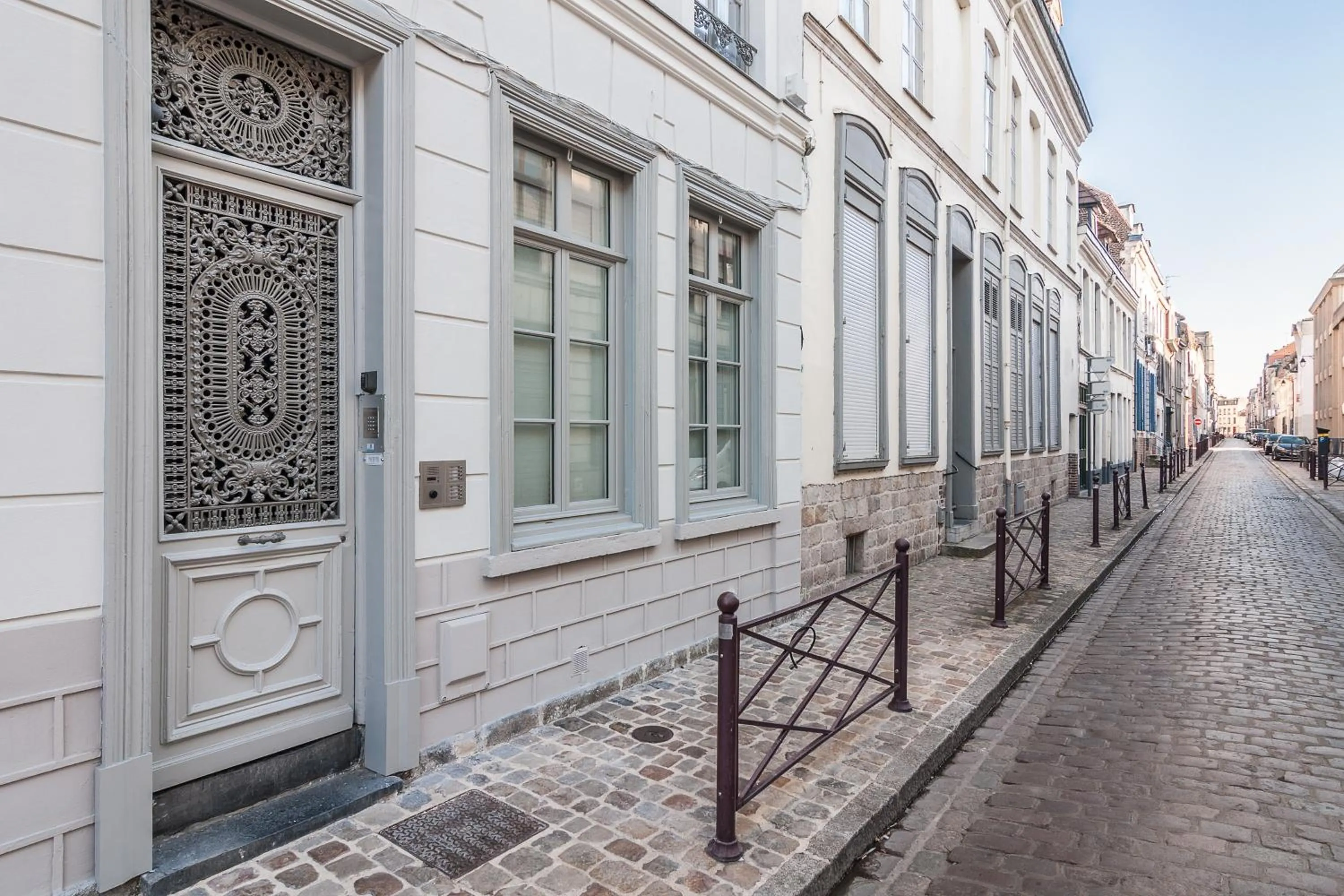 Facade/entrance in Le 84 Sainte-Cath'
