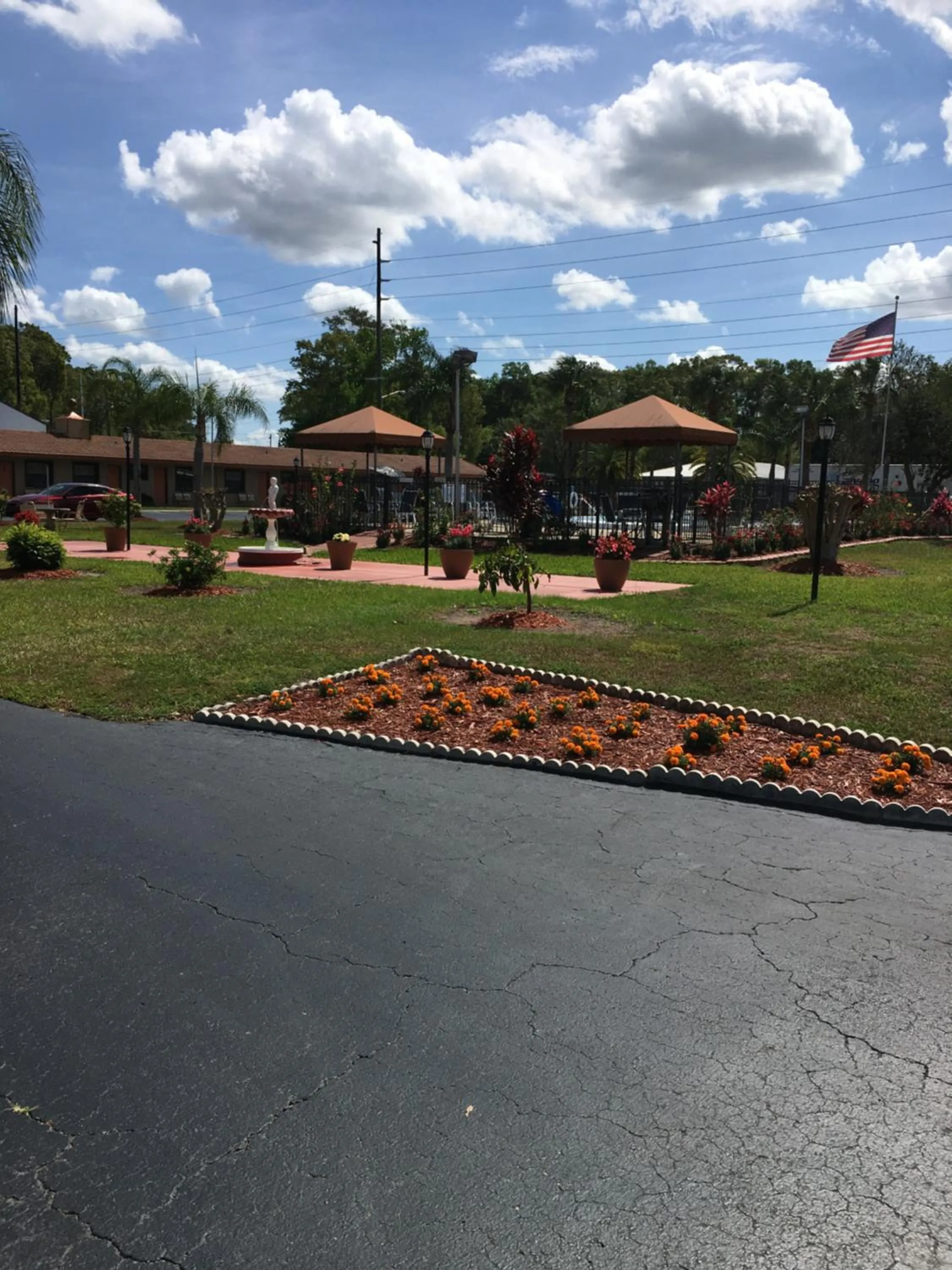 Property building in Silver Princess Motel