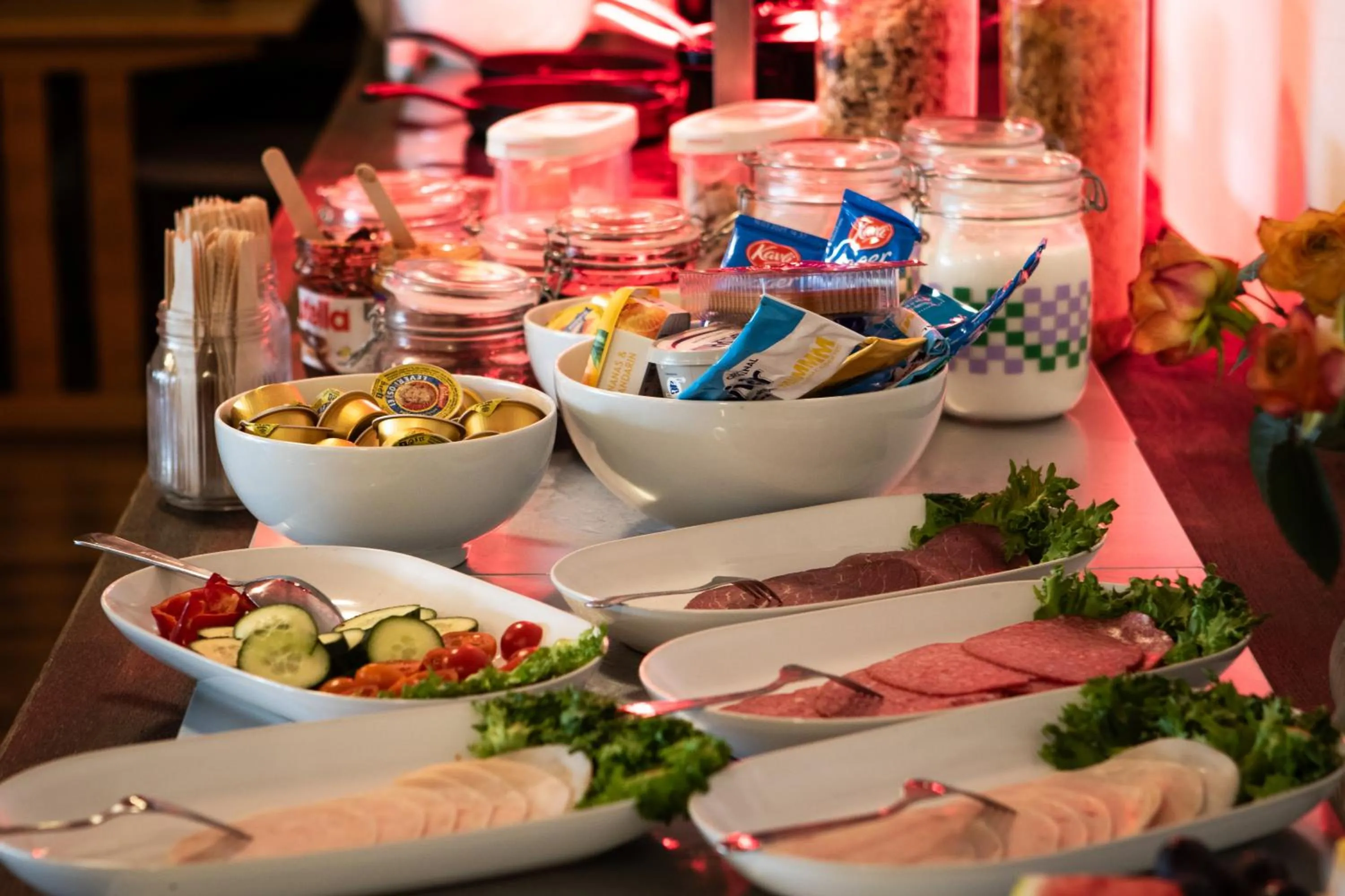 Buffet breakfast in Tune Hotell Sarpsborg