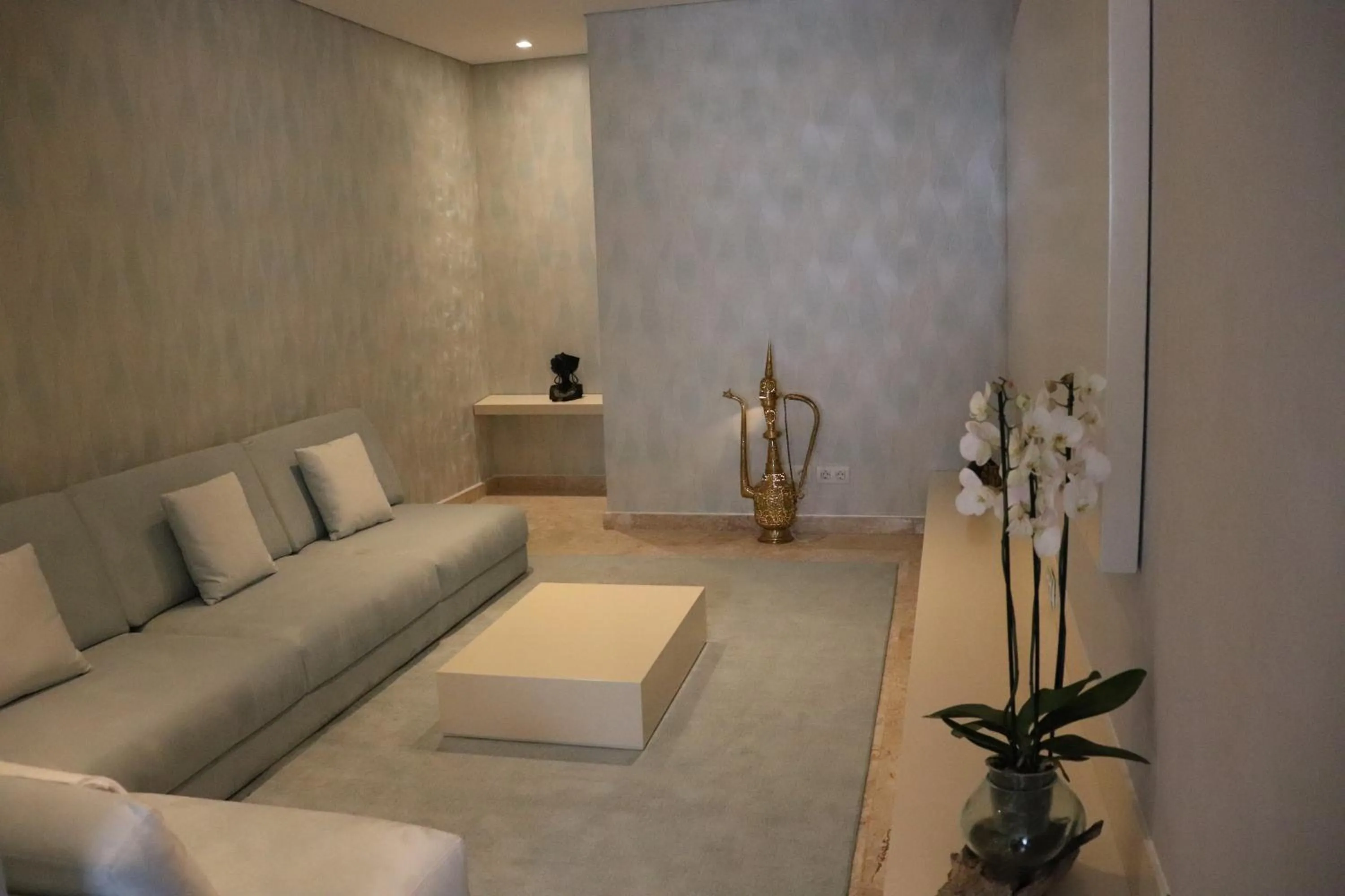 Living room in Afrin Prestige Hotel