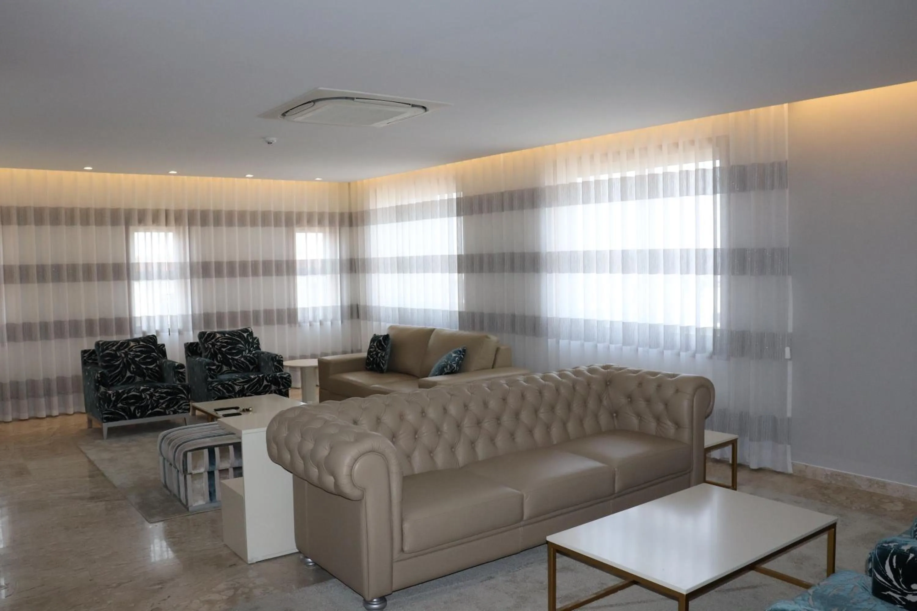 Seating area in Afrin Prestige Hotel