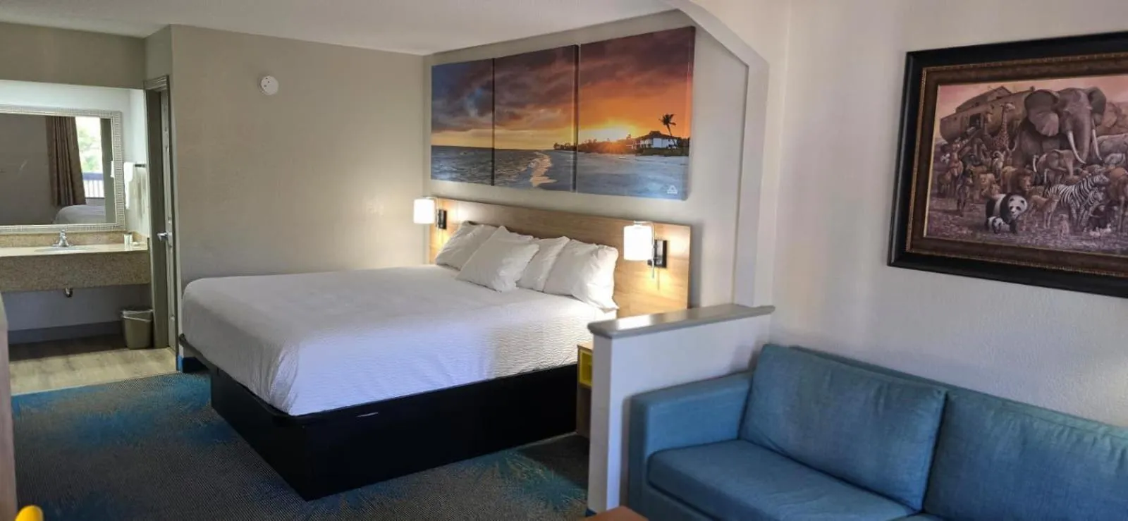 Bed in Days Inn by Wyndham Elberton