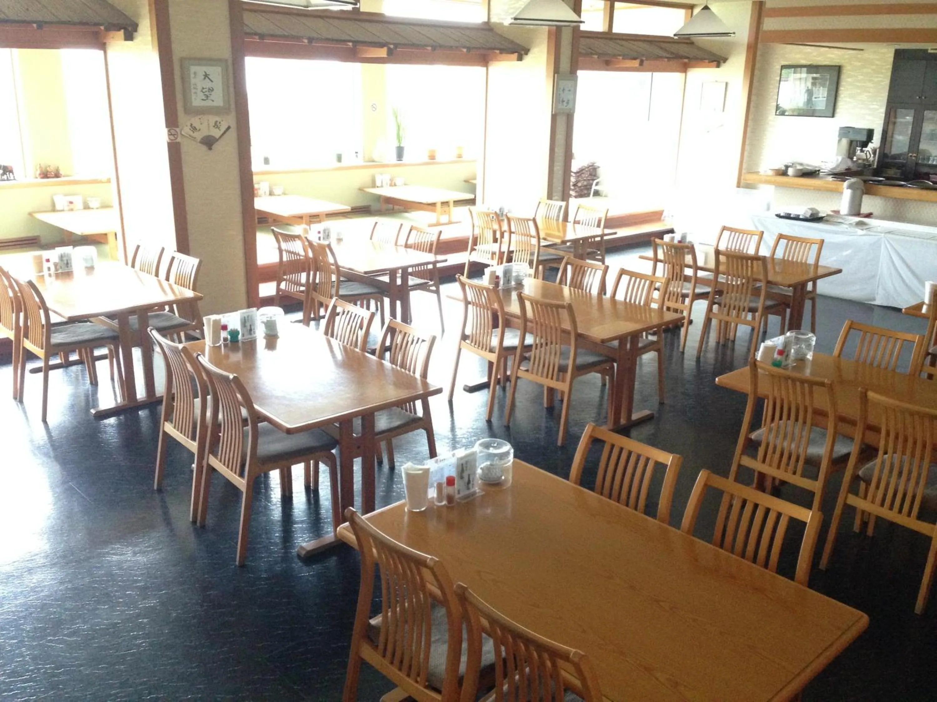 Restaurant/places to eat in Hokkai Hotel