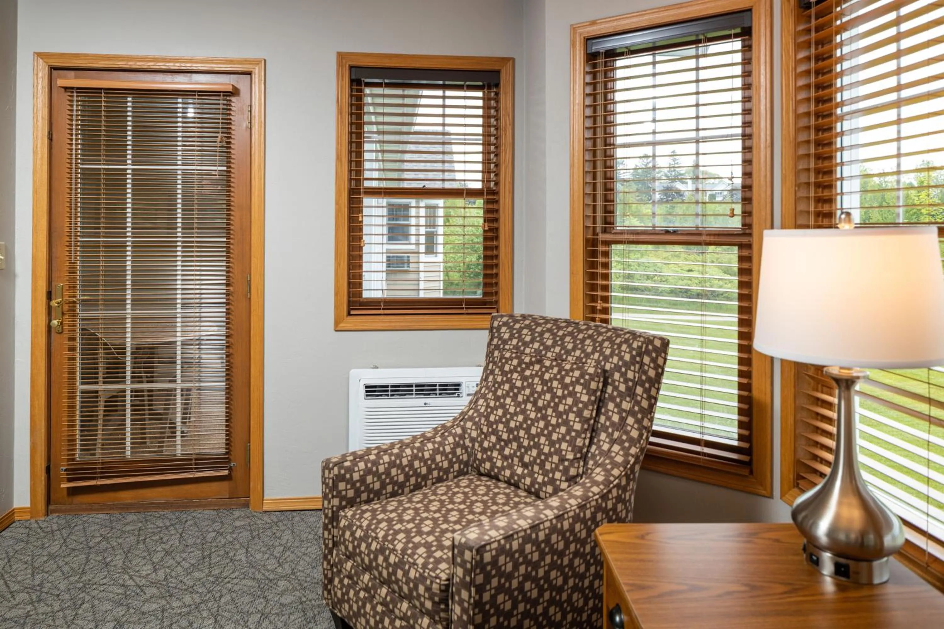 Seating area in Newport Resort