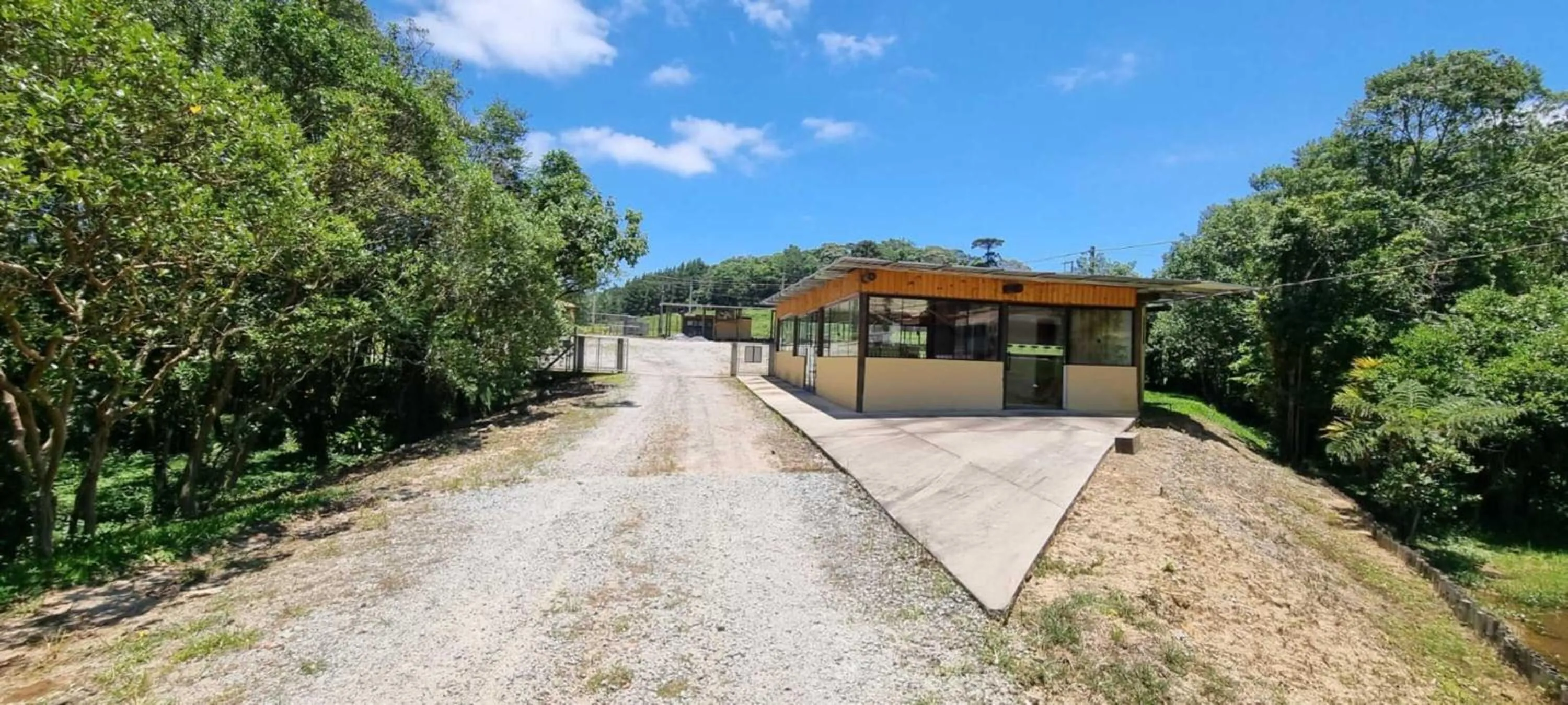 Property building in Espaço Villa Verde