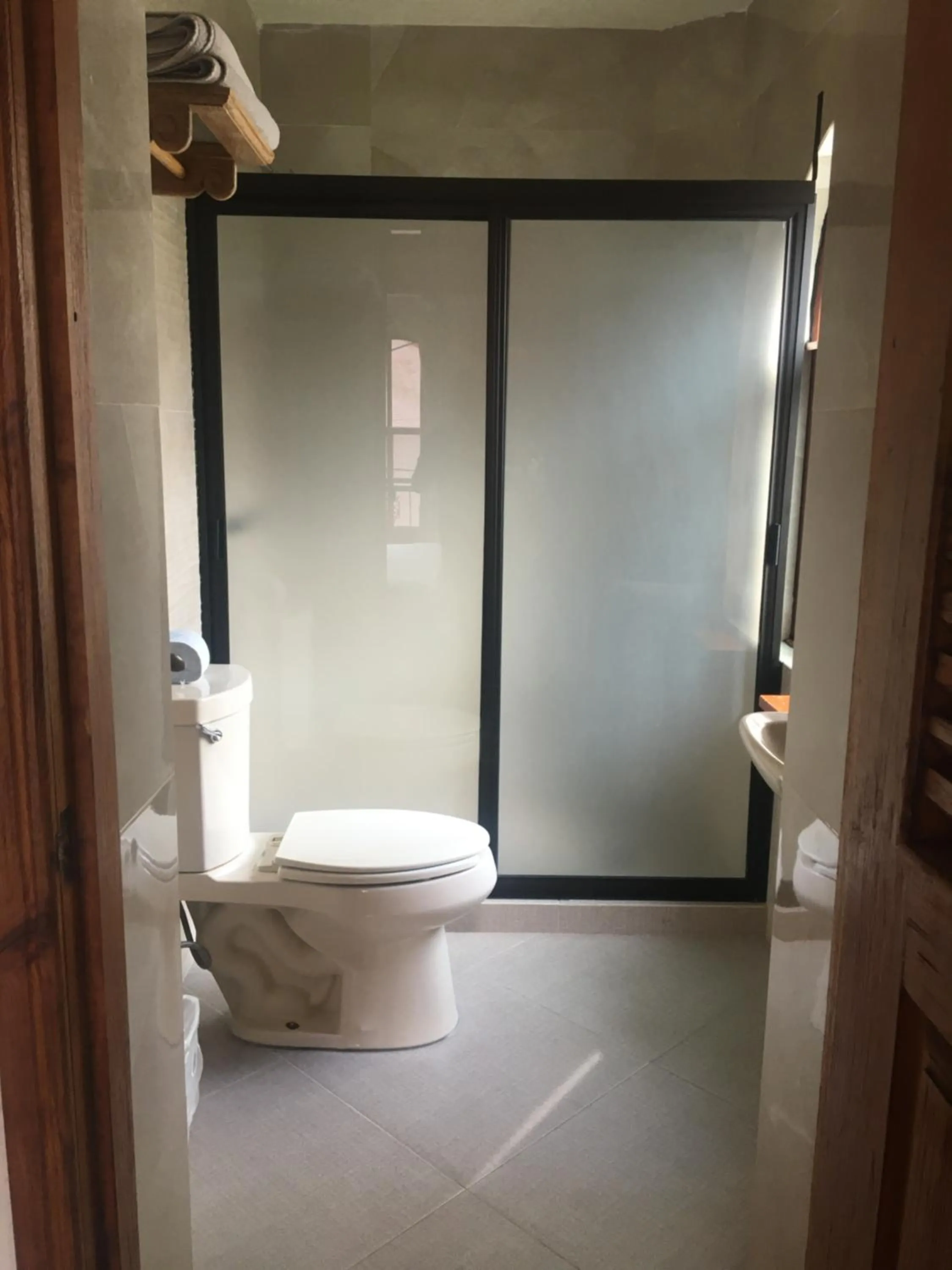 Shower in Meson de Juan Valle