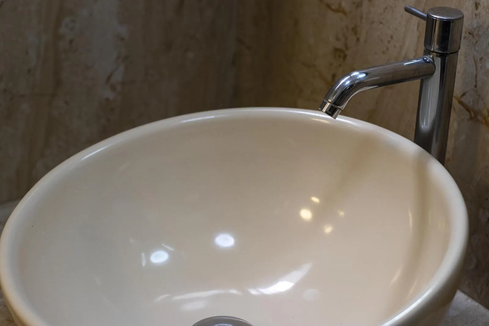 Bathroom in Plaza Mayor Lima