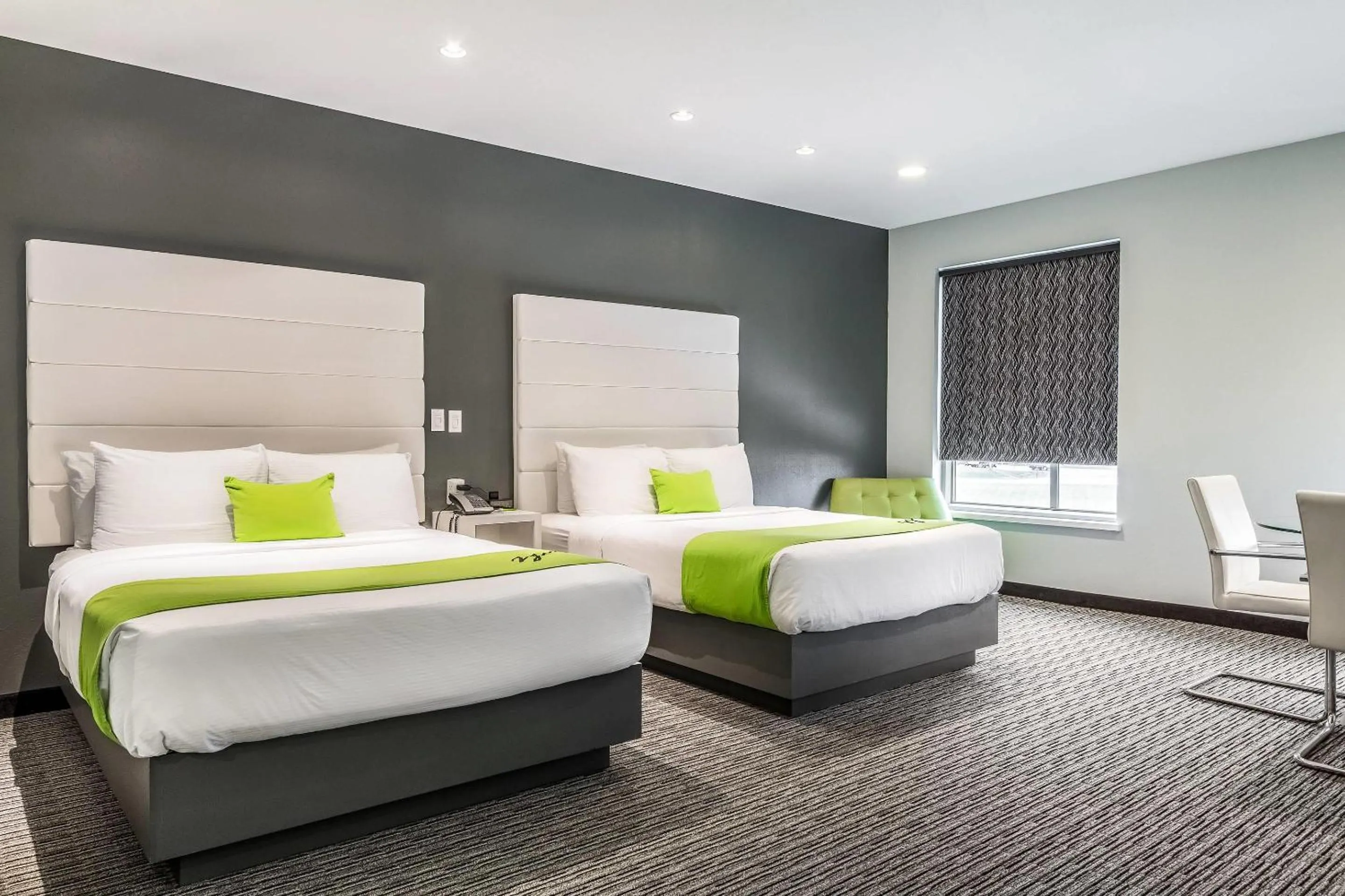 Bedroom, Bed in The Wallhouse Hotel, an Ascend Collection Hotel