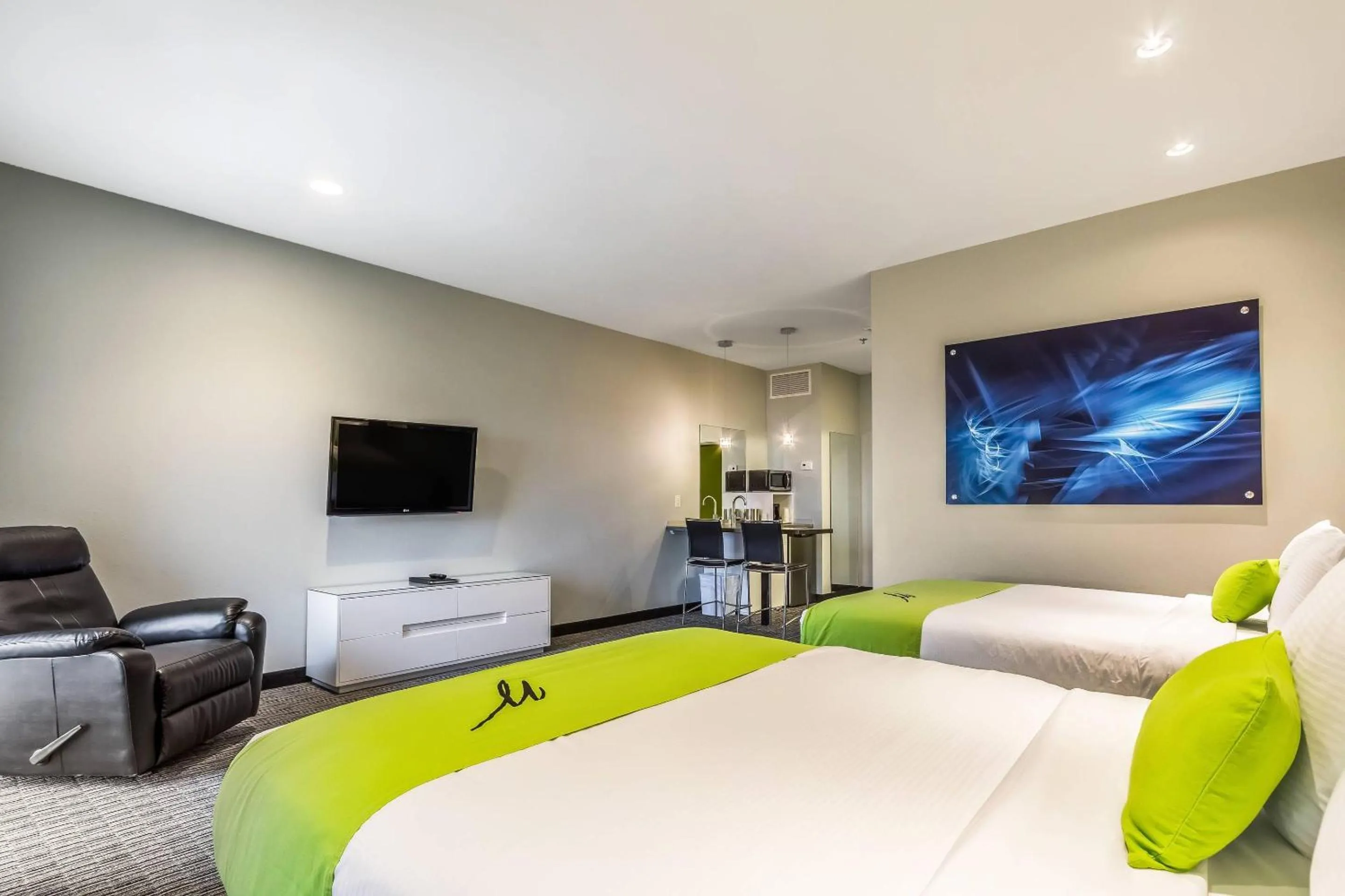 Bedroom, Bed in The Wallhouse Hotel, an Ascend Collection Hotel