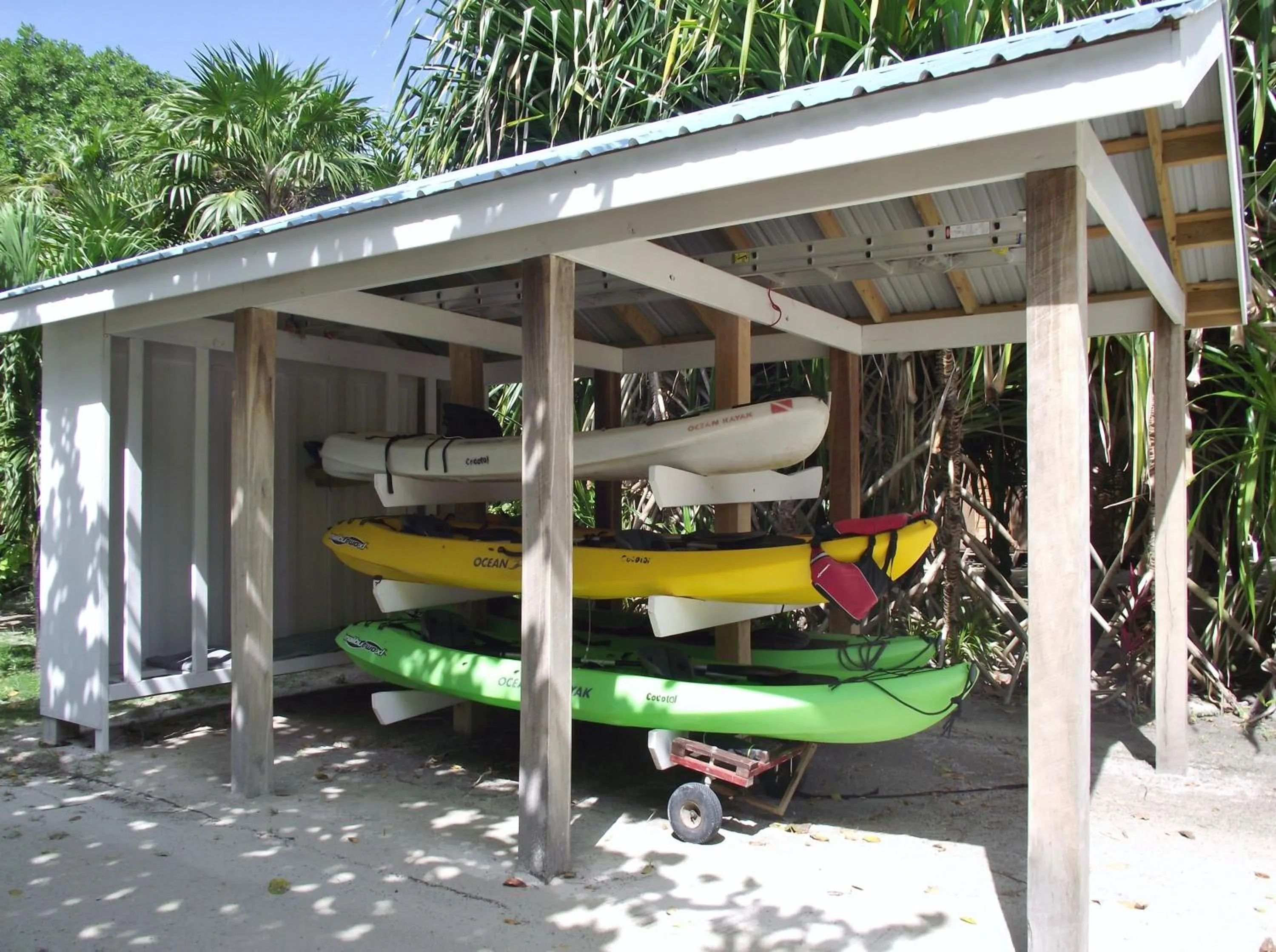 Day in Cocotal Inn and Cabanas