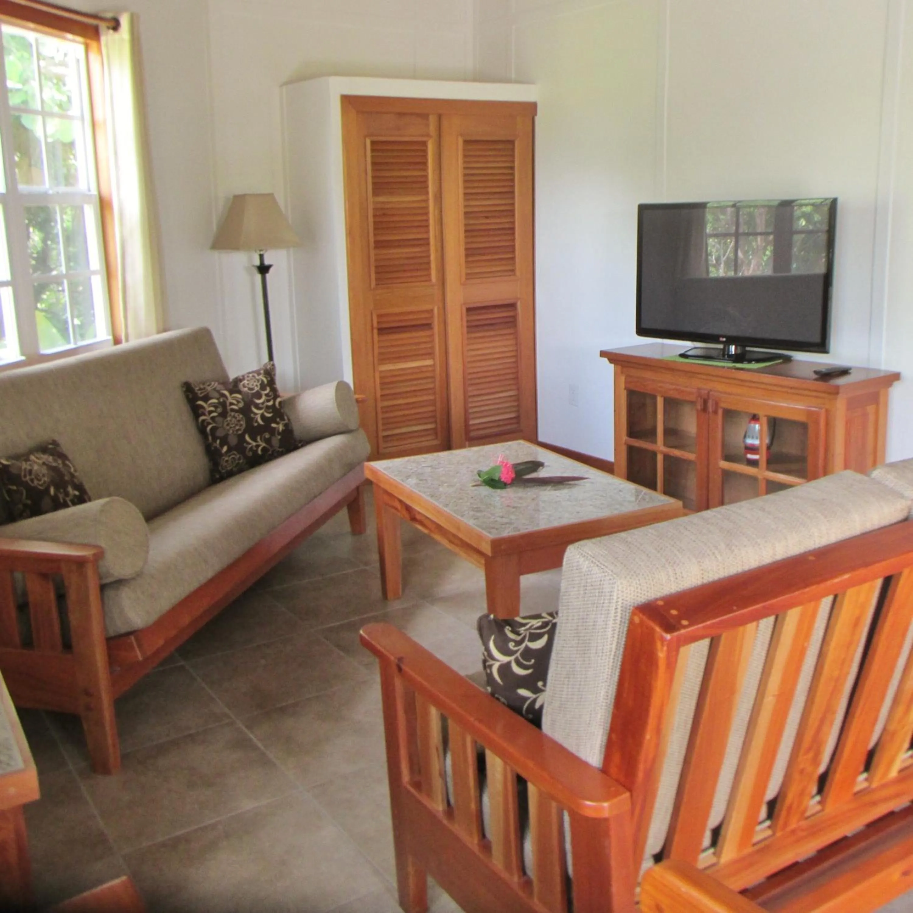 Living room in Cocotal Inn and Cabanas