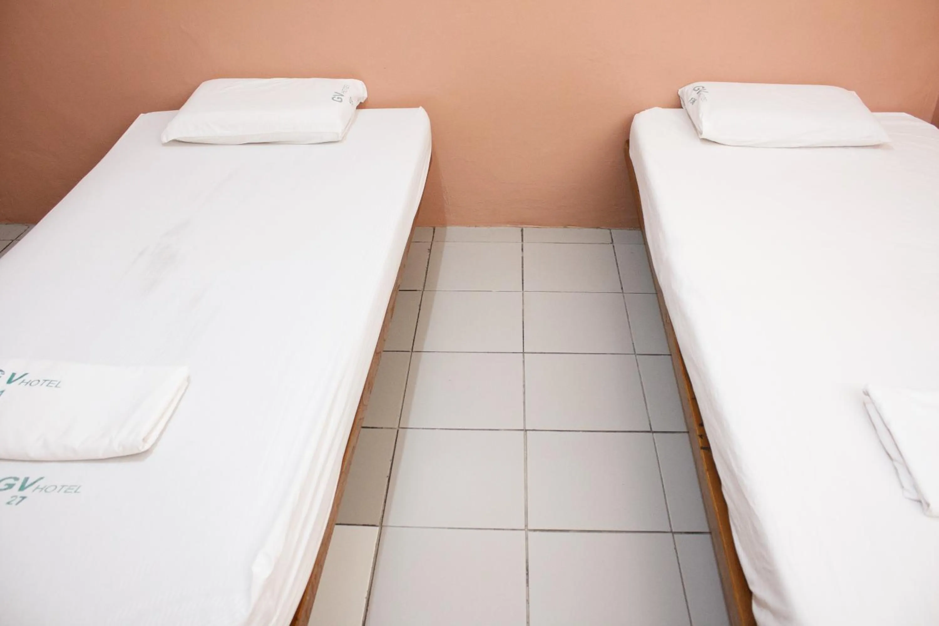 Bed in GV Hotel - Sogod