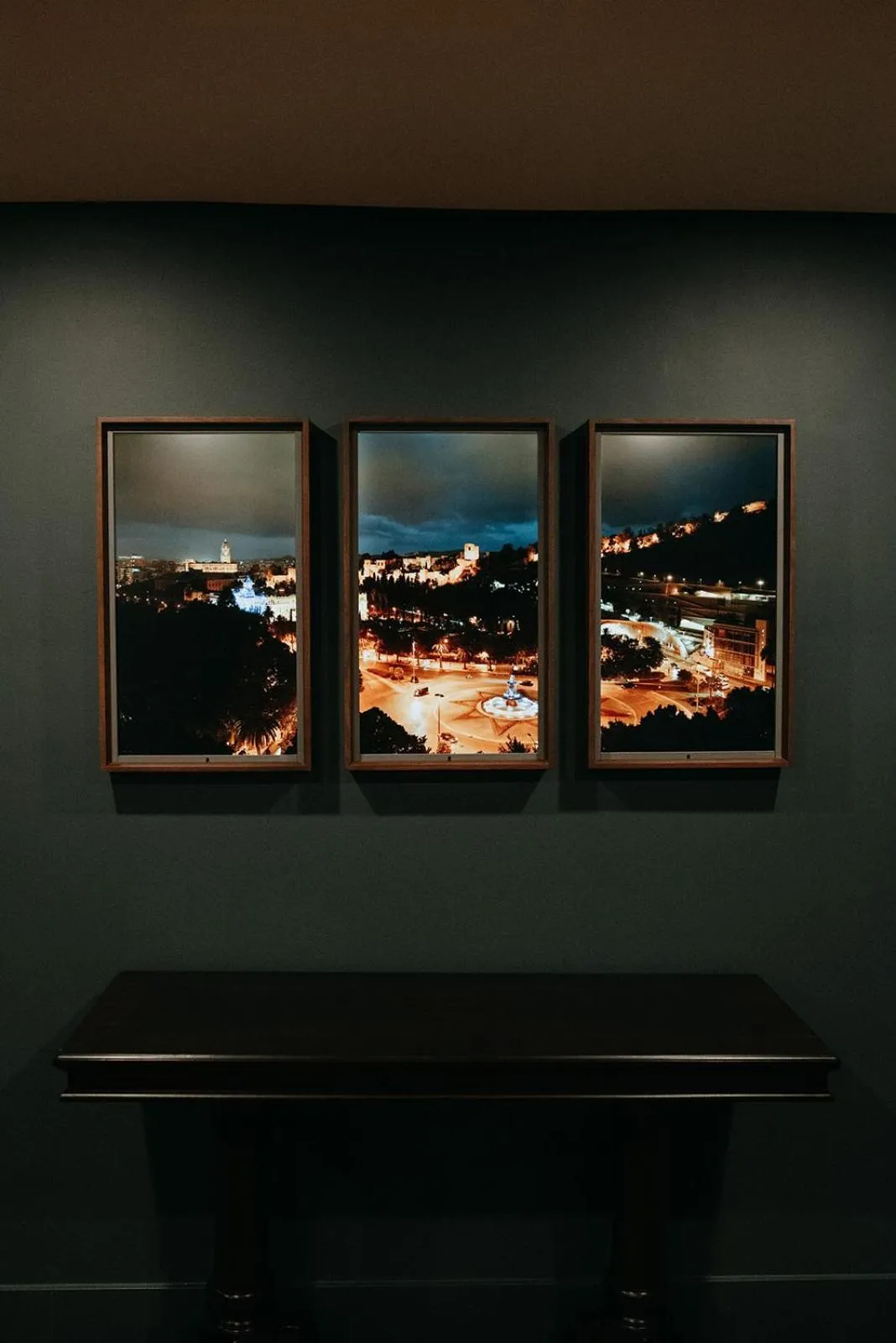 TV and multimedia in The Grove Hotel