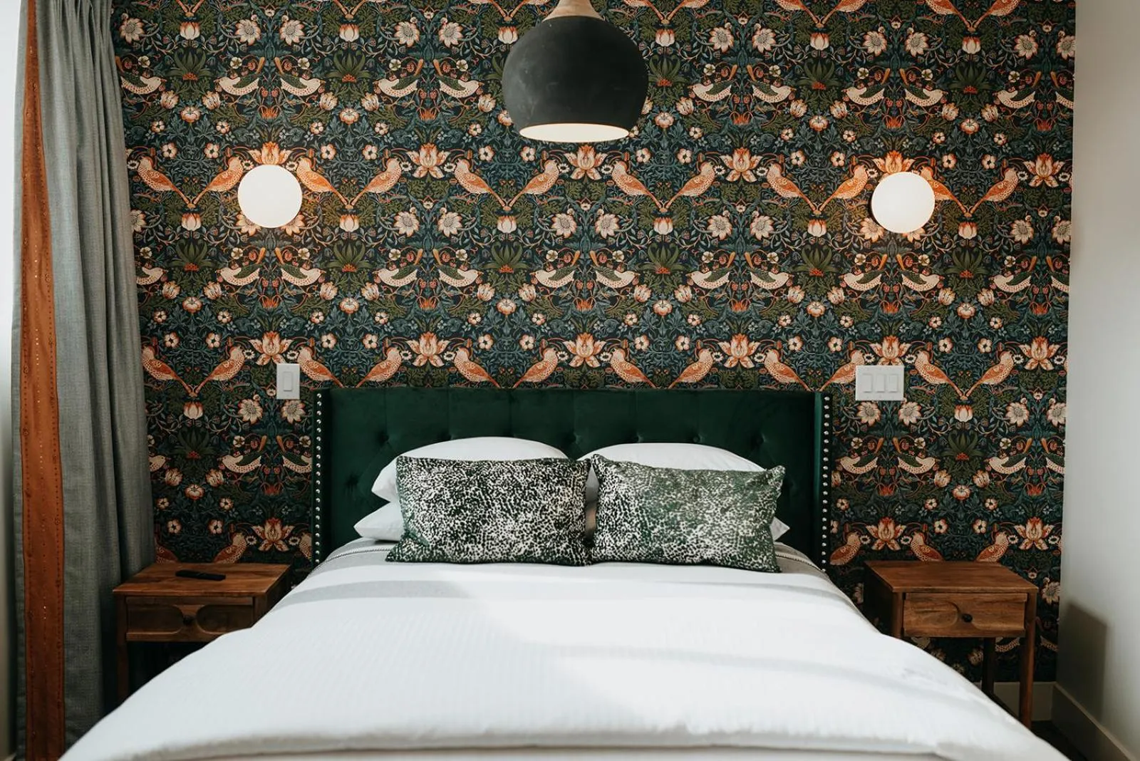 Bed in The Grove Hotel