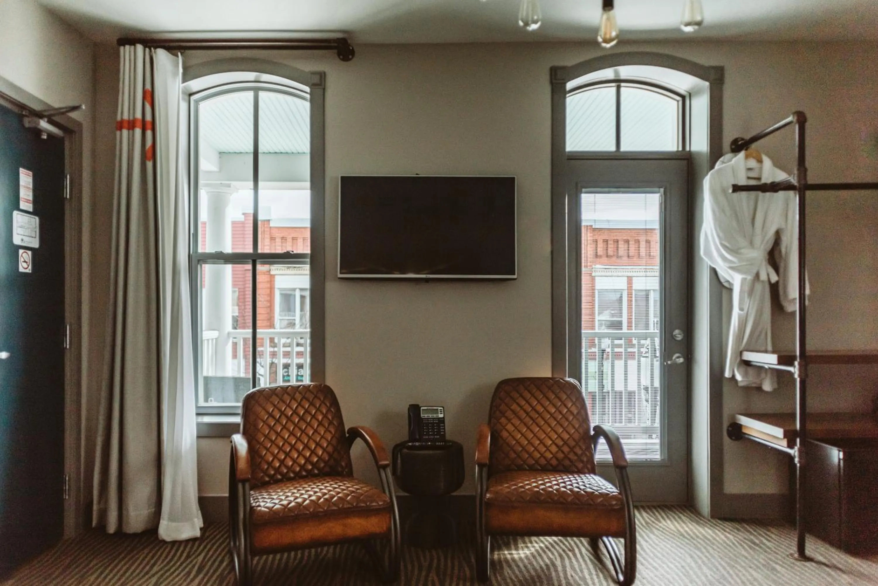 TV and multimedia in The Grove Hotel