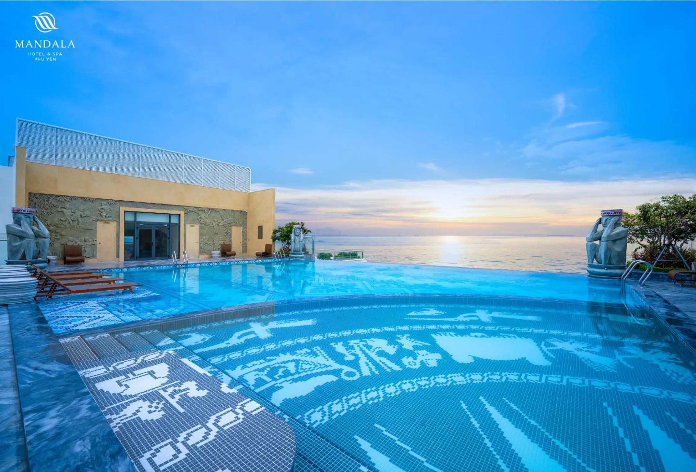 Swimming pool in M Continental by Mandala Phu Yen - 24hours Stay
