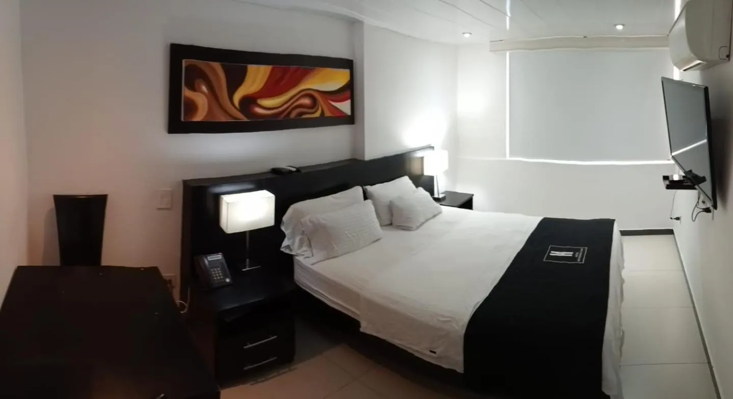 Bed in Hotel Metropolitano