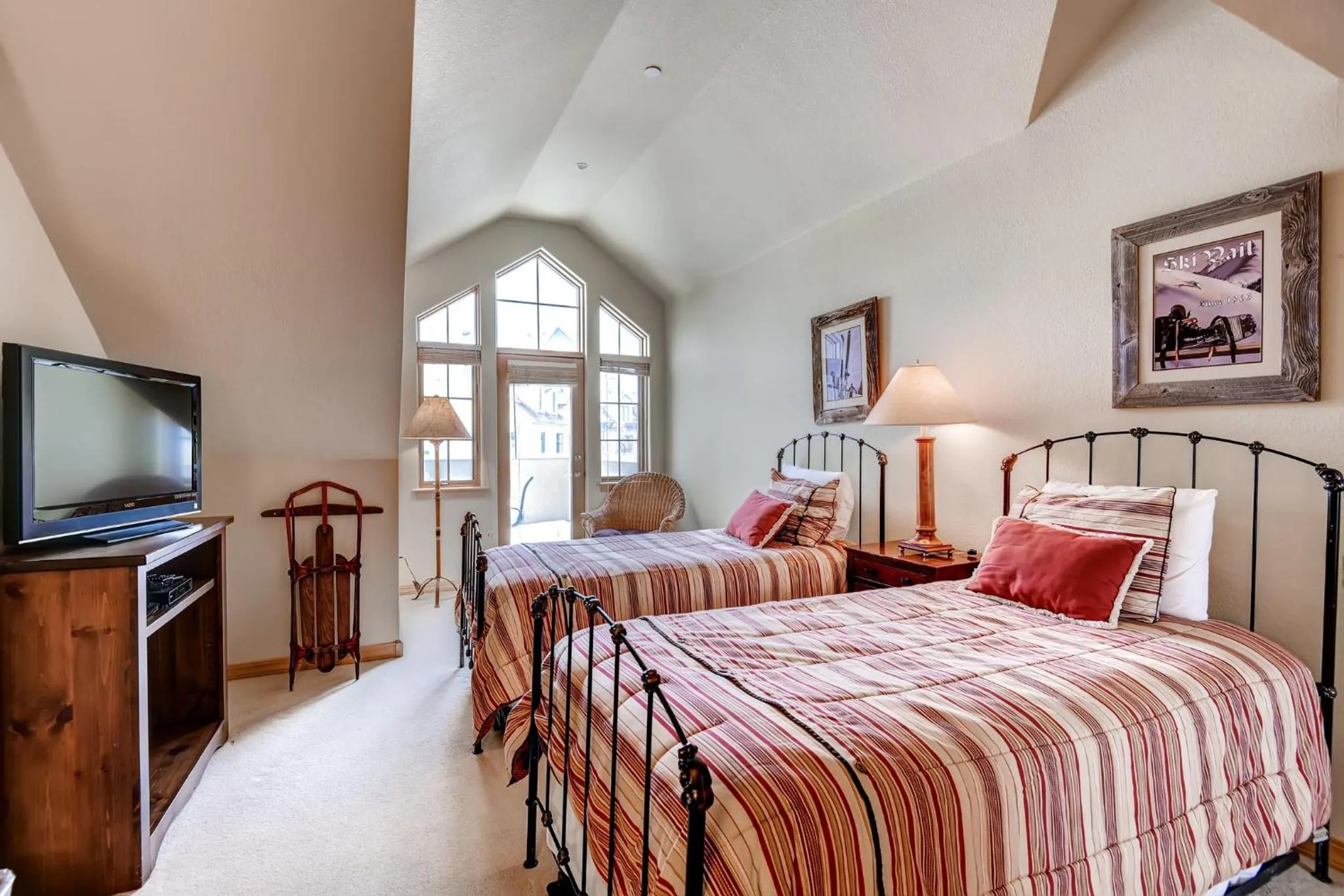 Photo of the whole room, Bed in St James Beaver Creek, A Vail Resorts Property
