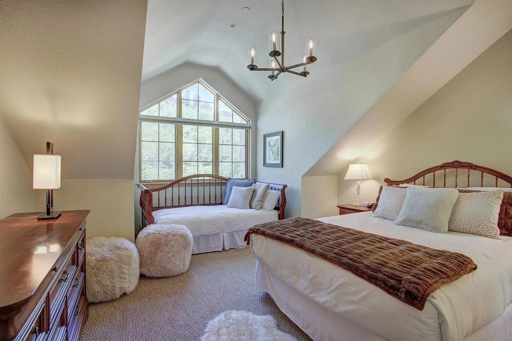 Photo of the whole room, Bed in St James Beaver Creek, A Vail Resorts Property
