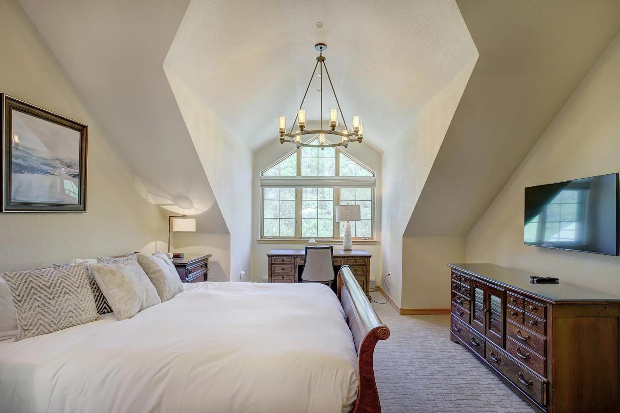 Photo of the whole room, Bed in St James Beaver Creek, A Vail Resorts Property