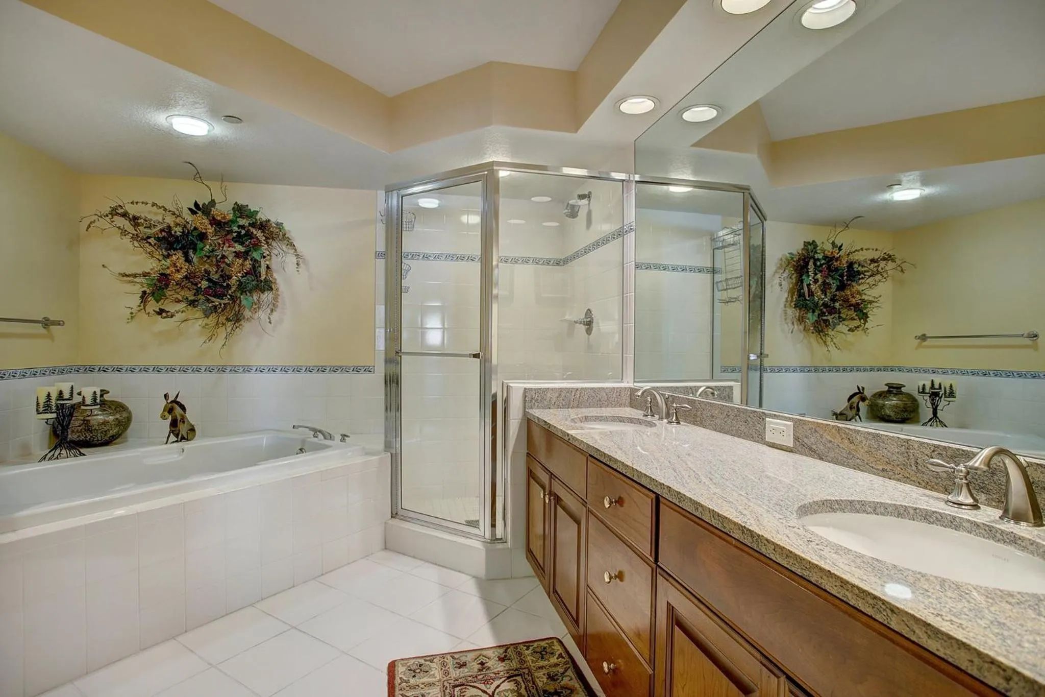 Bathroom in St James Beaver Creek, A Vail Resorts Property