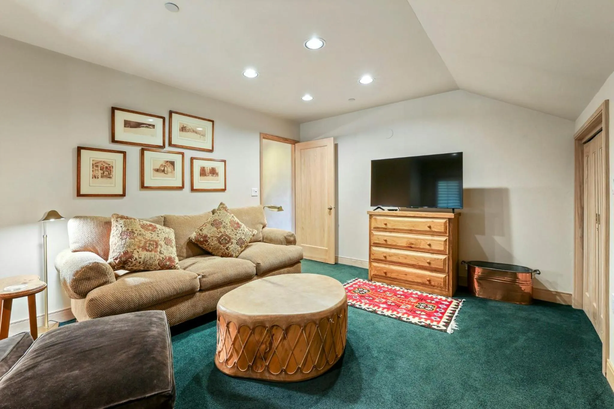 Living room in The Pines Lodge, a RockResort, by Vail Resorts