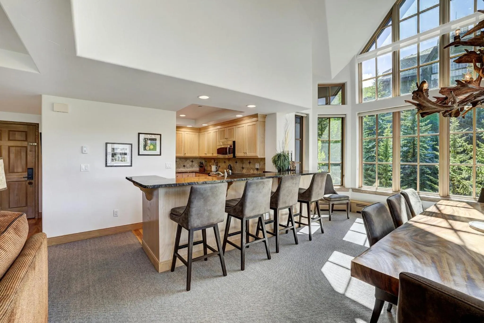 Restaurant/places to eat in The Pines Lodge, a RockResort, by Vail Resorts