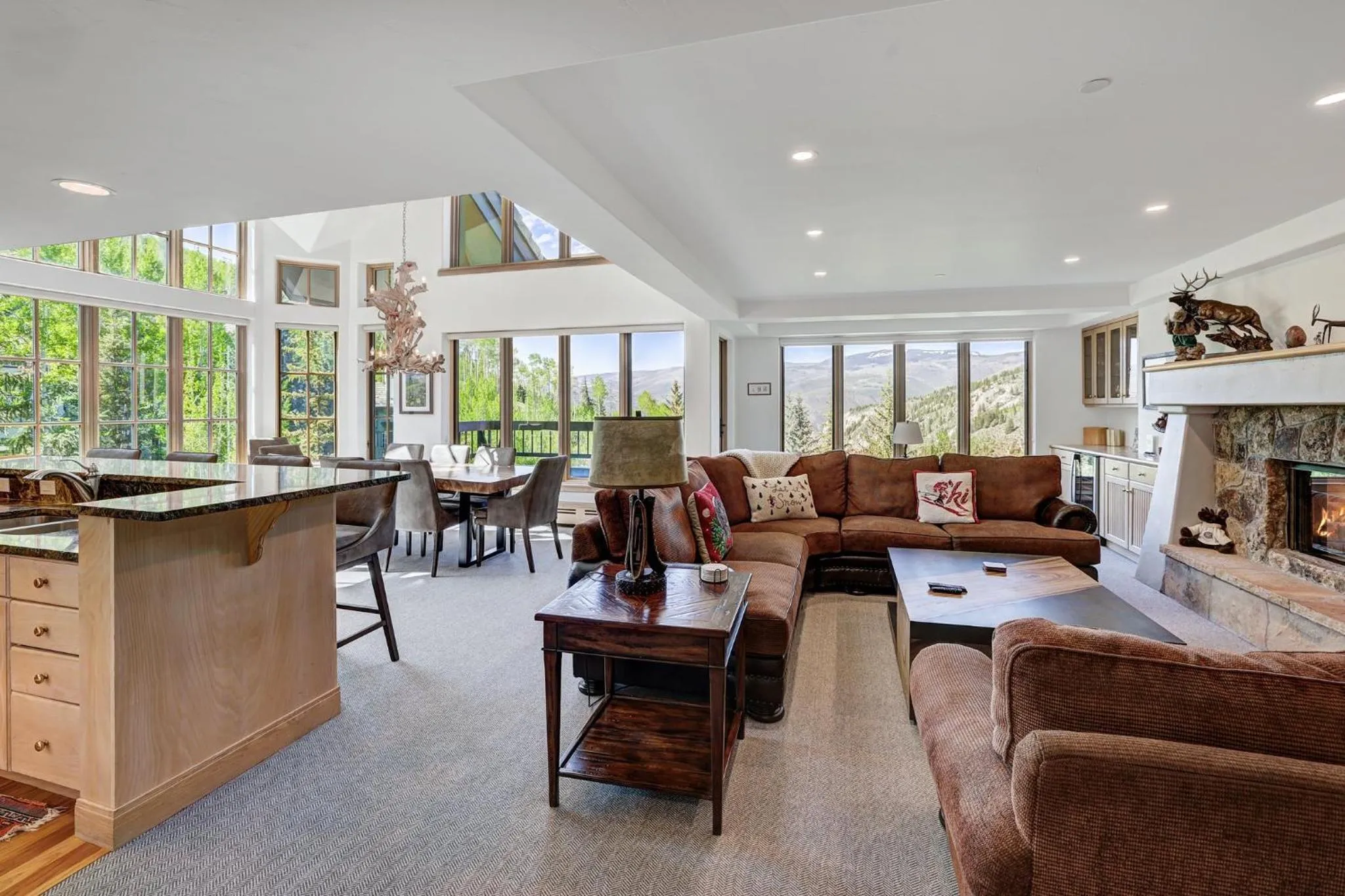 Living room in The Pines Lodge, a RockResort, by Vail Resorts