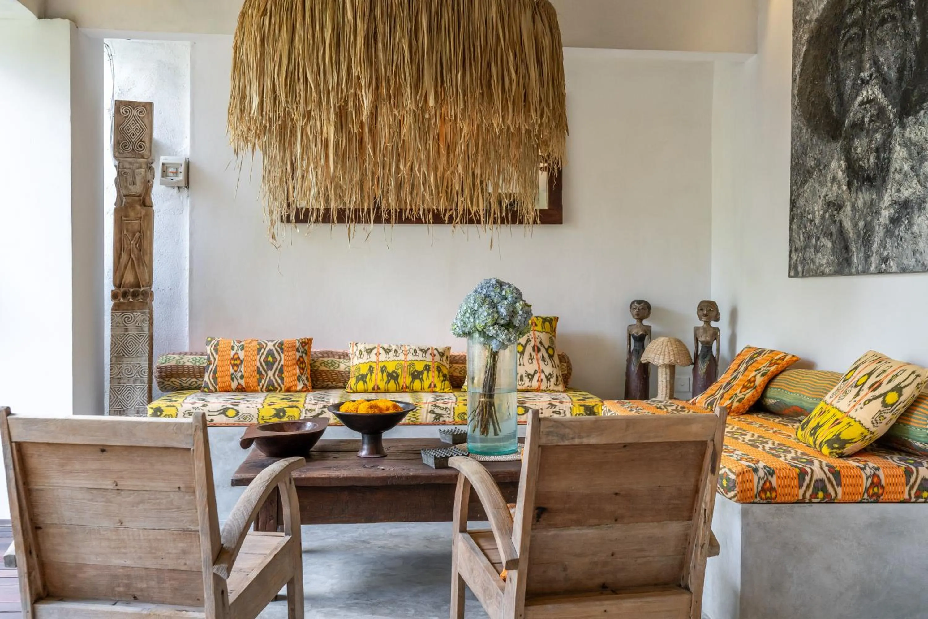 Seating area in Villa Katak by Villa Finder