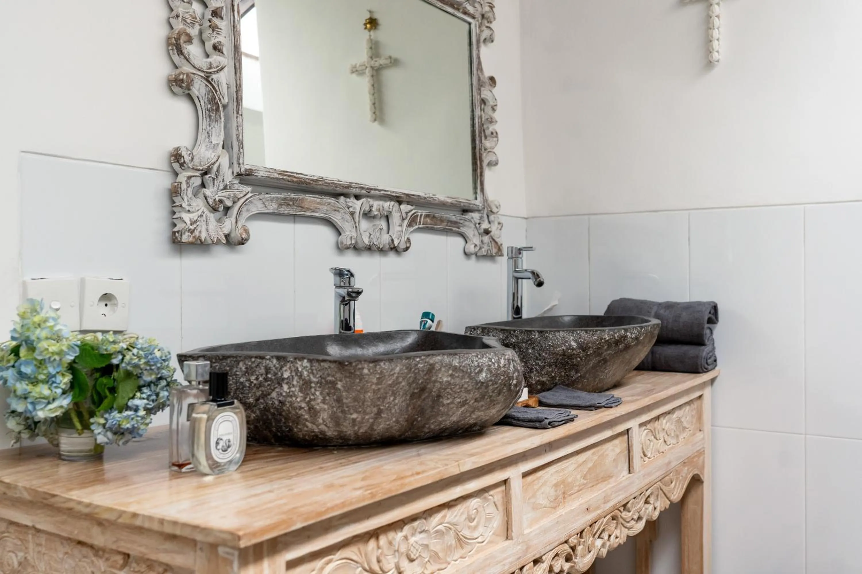 Bathroom in Villa Katak by Villa Finder