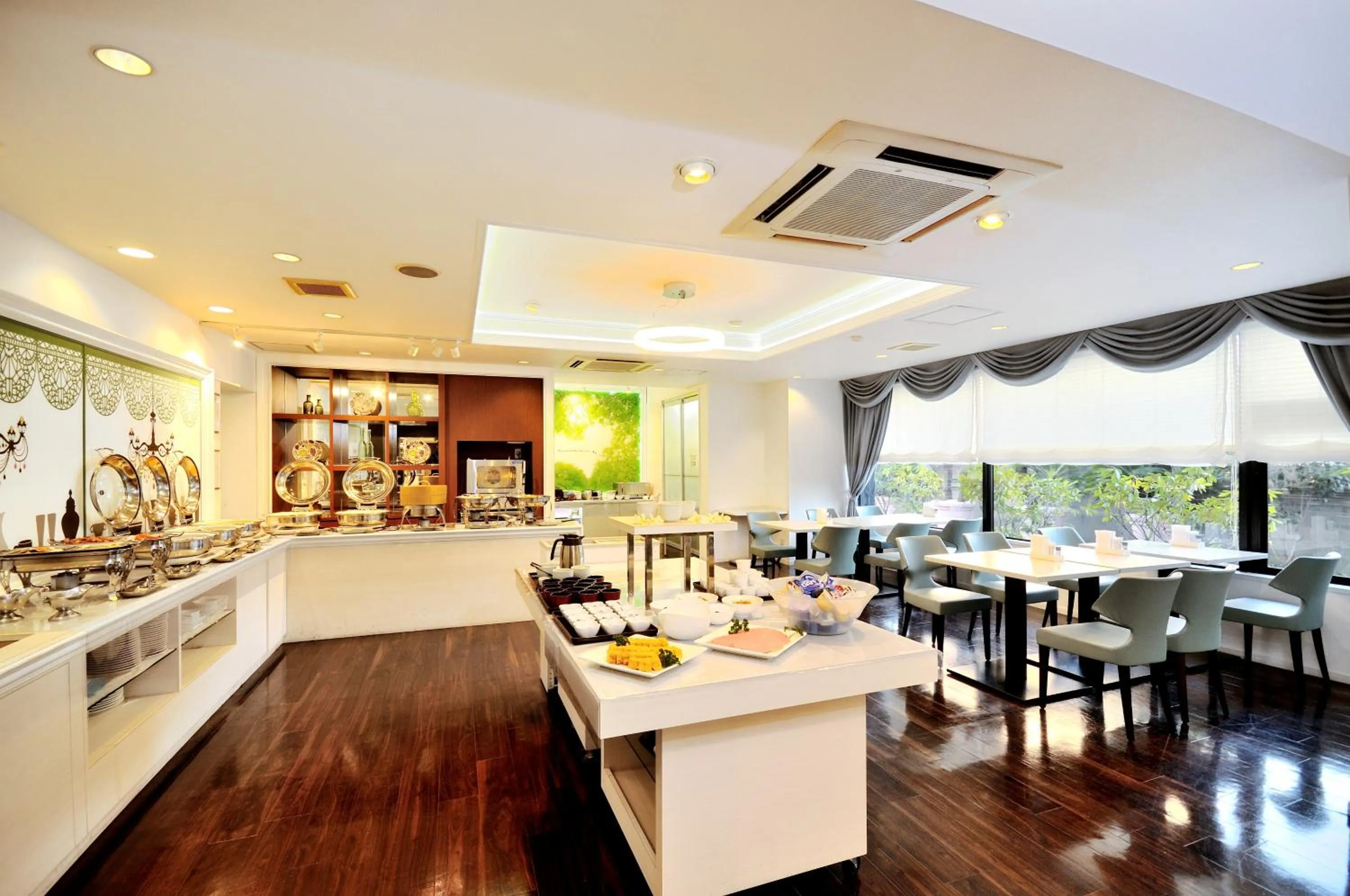 Restaurant/places to eat in Grand Park Hotel Panex Kimitsu