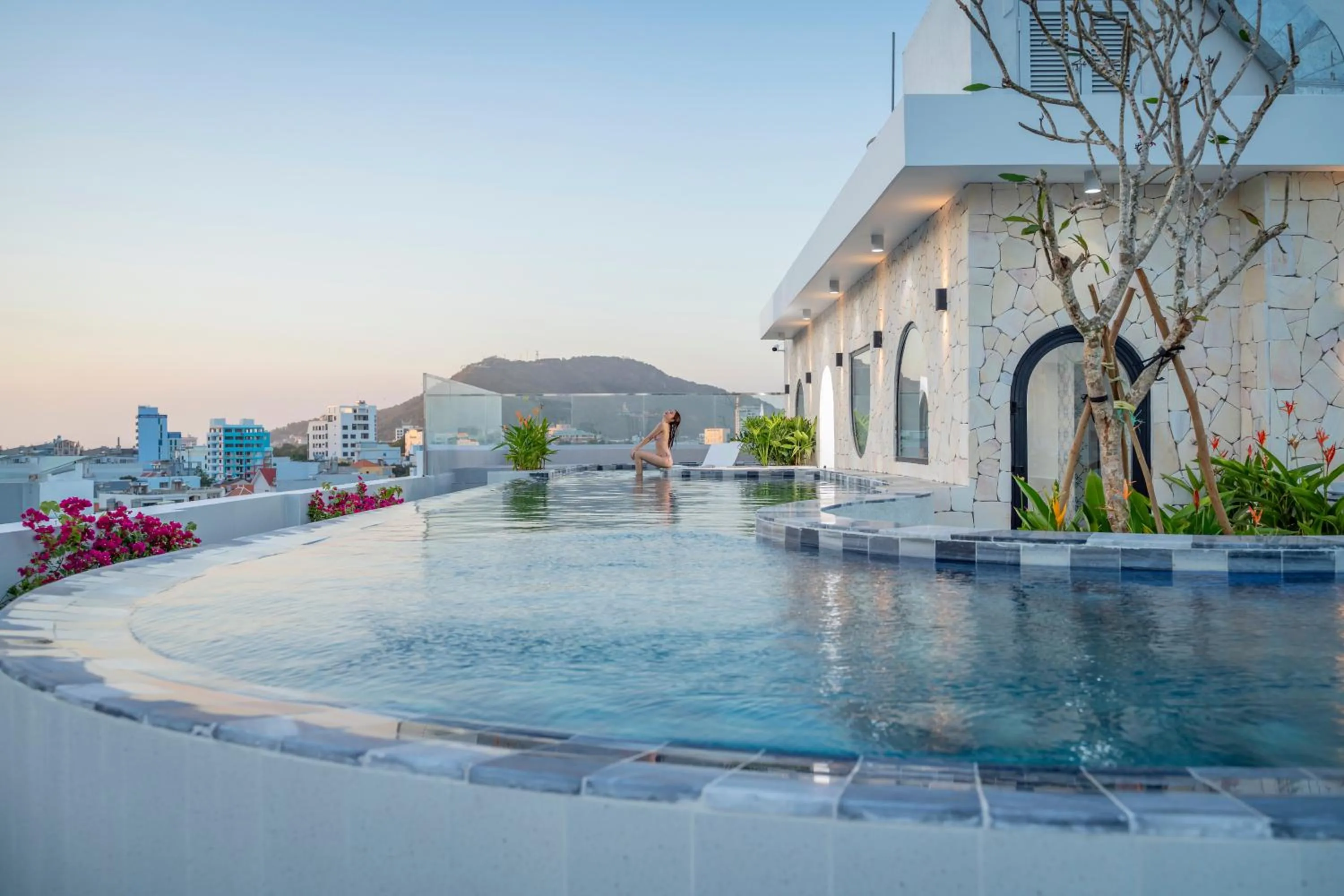 Swimming pool in V Boutique Hotel - Complimentary refreshments