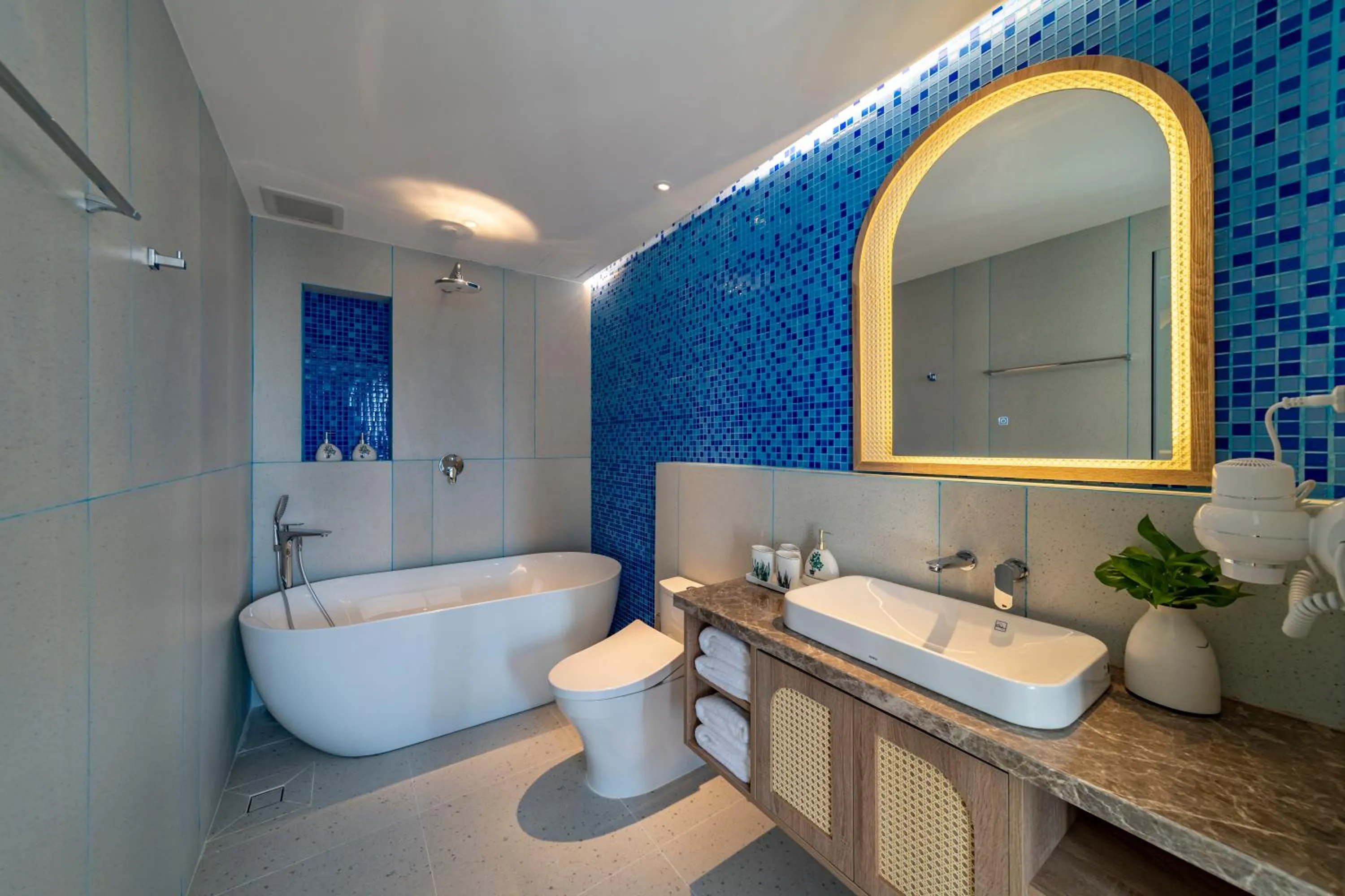 Toilet in V Boutique Hotel - Complimentary refreshments