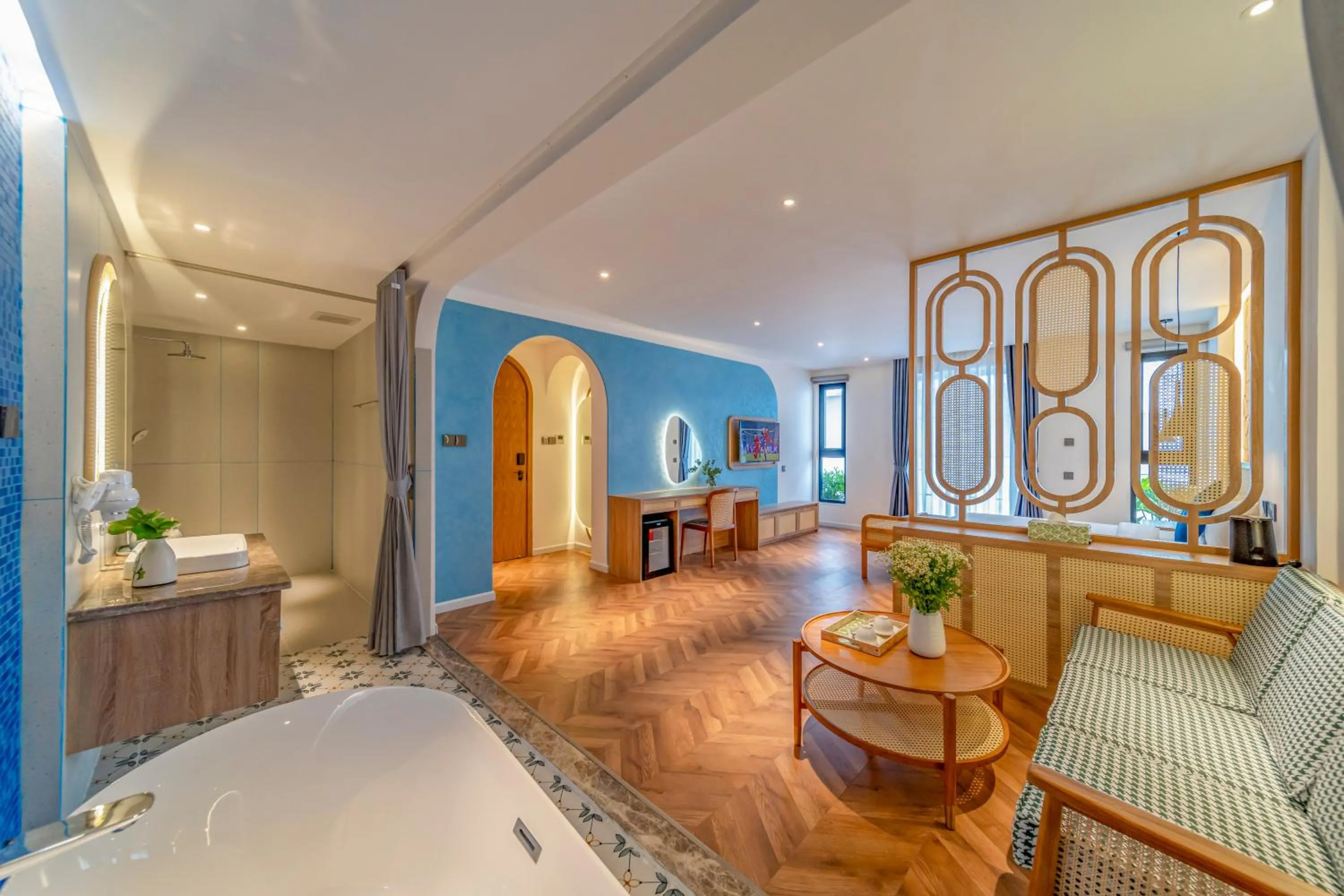 Bed in V Boutique Hotel - Complimentary refreshments