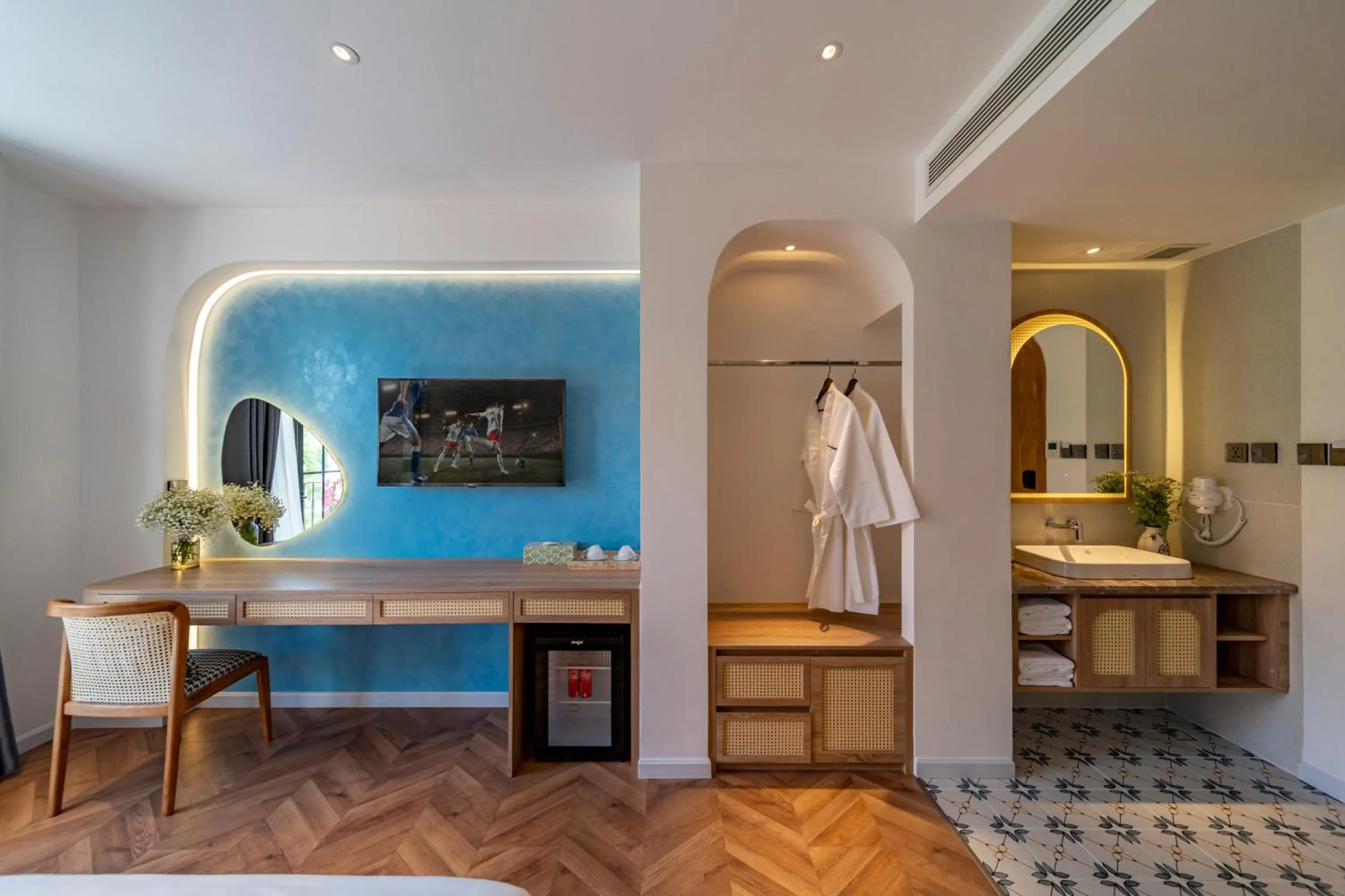 Bathroom in V Boutique Hotel - Complimentary refreshments