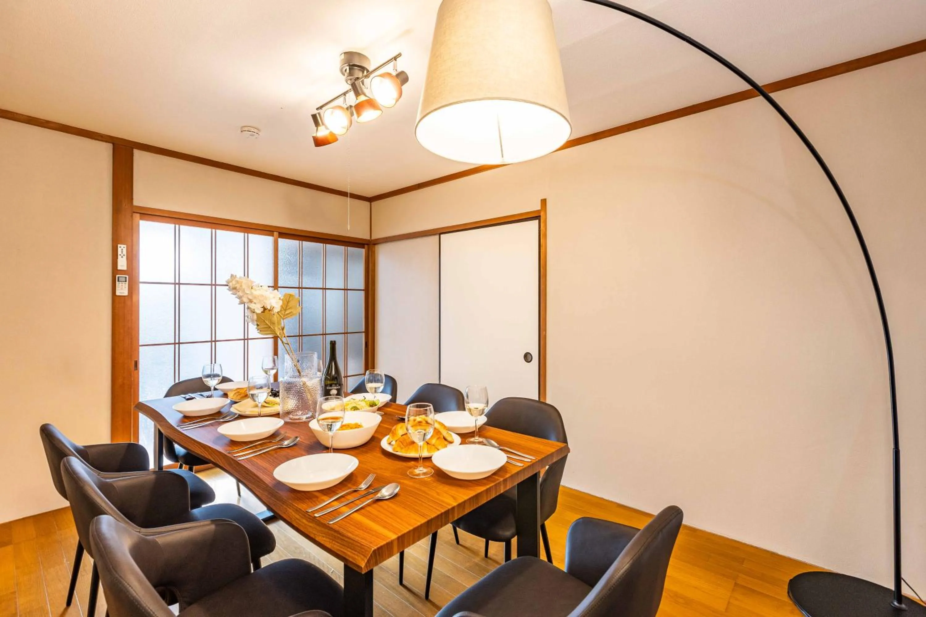Dining area in Bianco