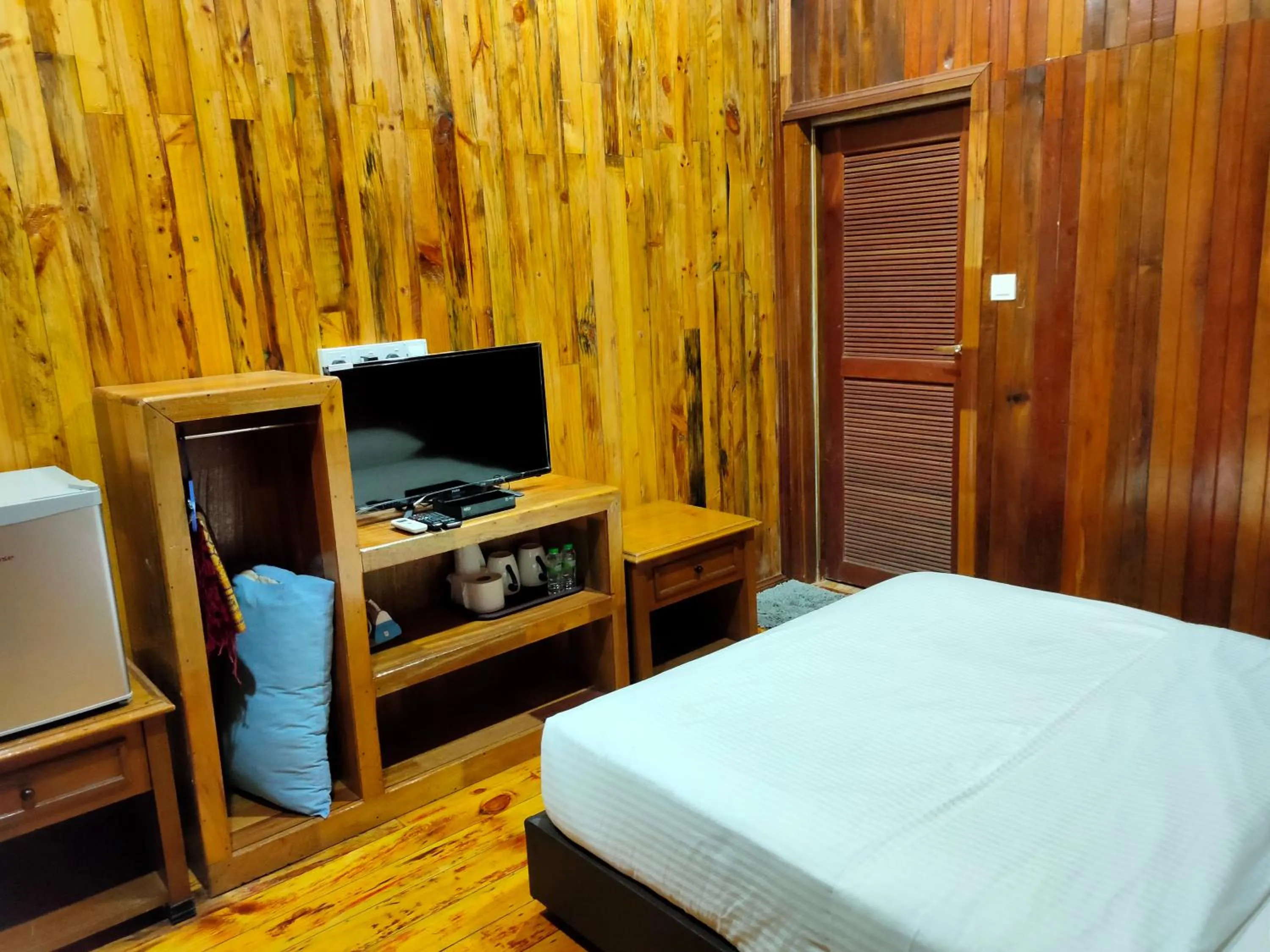 Bedroom, TV/Entertainment Center in KEMBARA RESORT