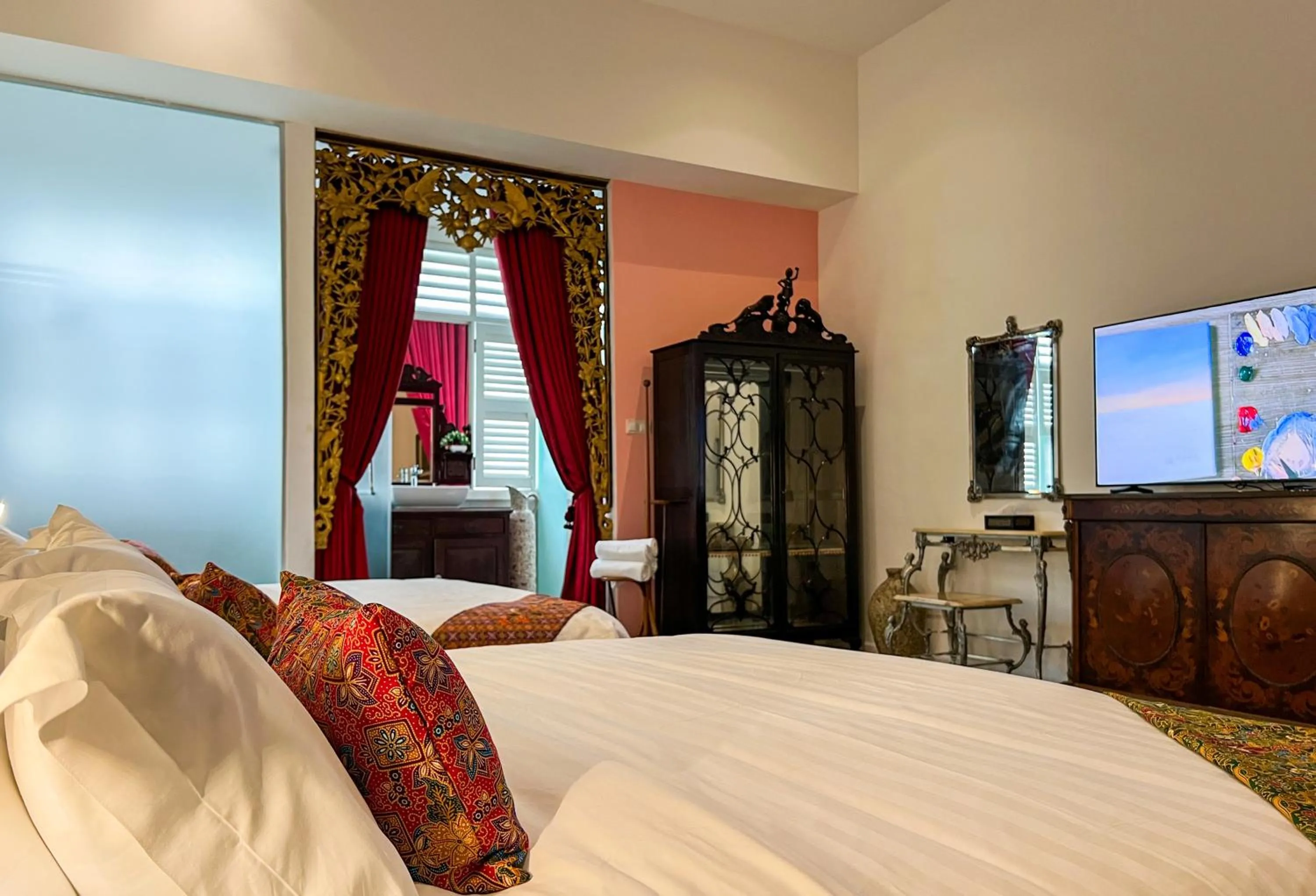 Photo of the whole room in Peranakan Suites Georgetown