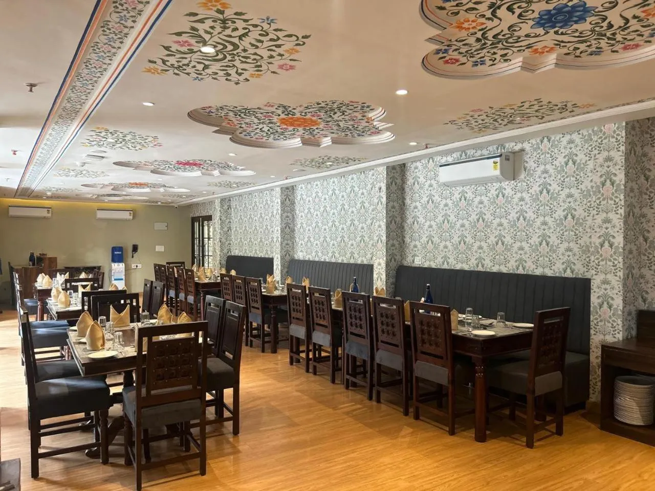 Restaurant/places to eat in Turban Roopgarh Resort and Spa, Udaipur