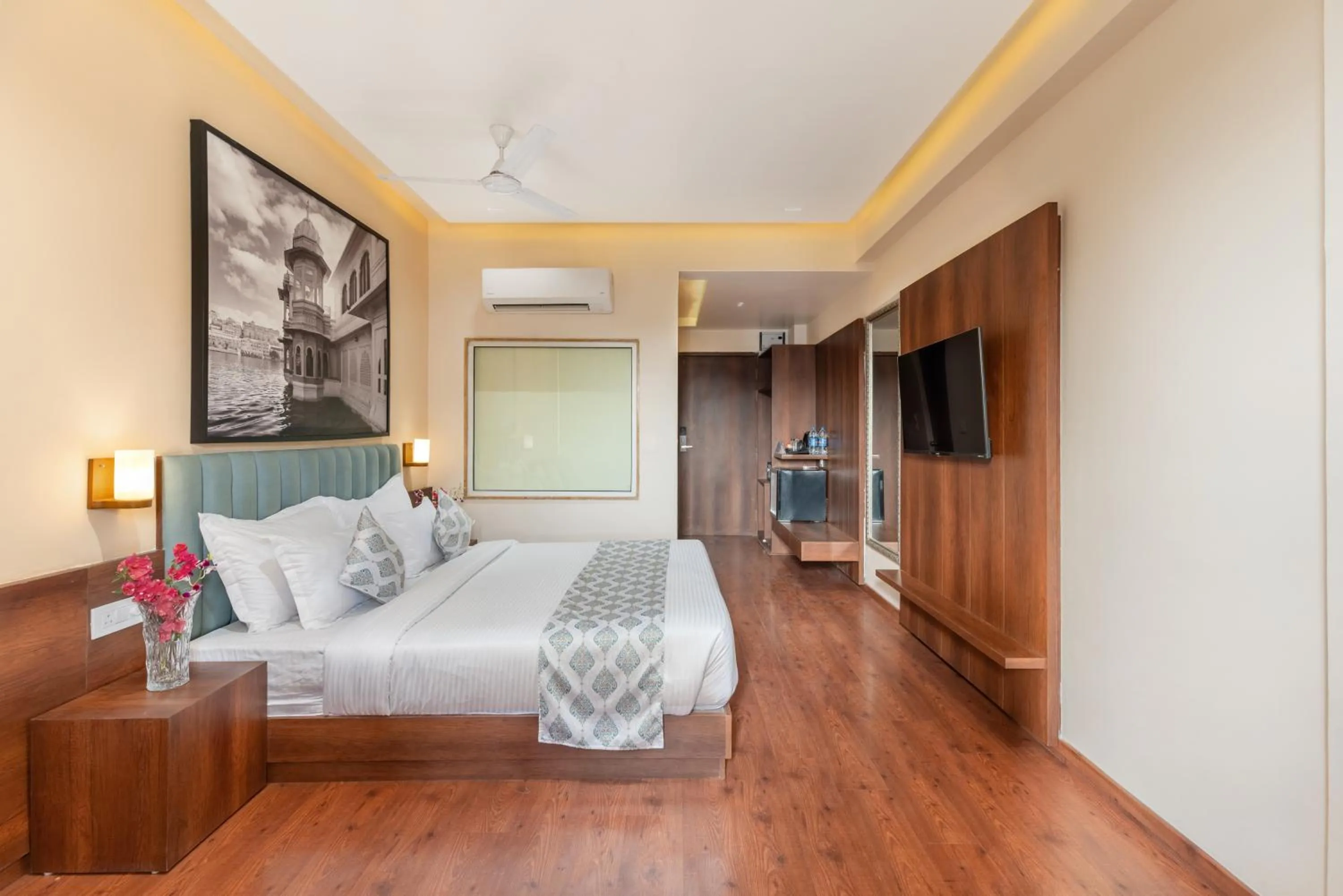 Bed in Turban Roopgarh Resort and Spa, Udaipur