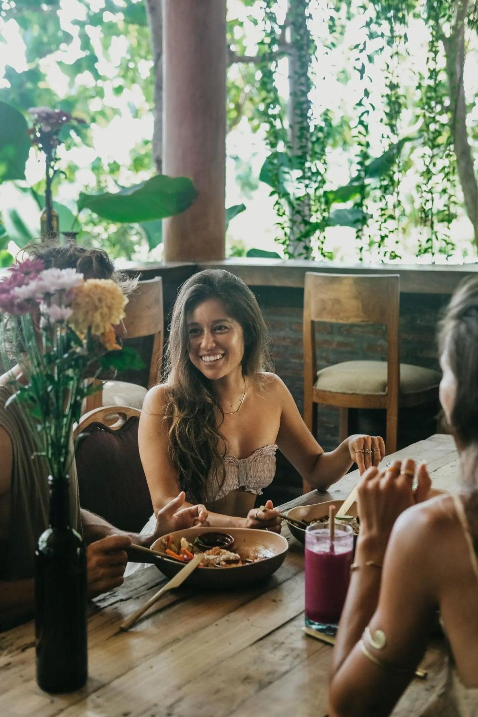 Restaurant/places to eat in Lulu's Villas