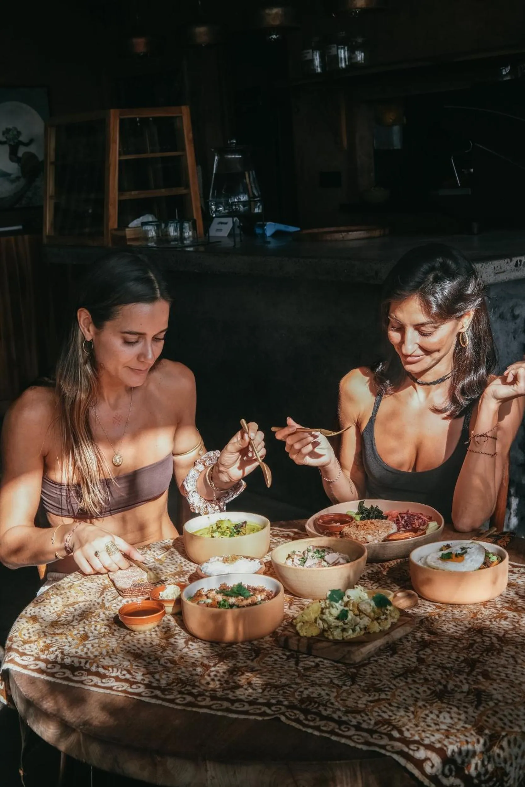 Restaurant/places to eat in Lulu's Villas